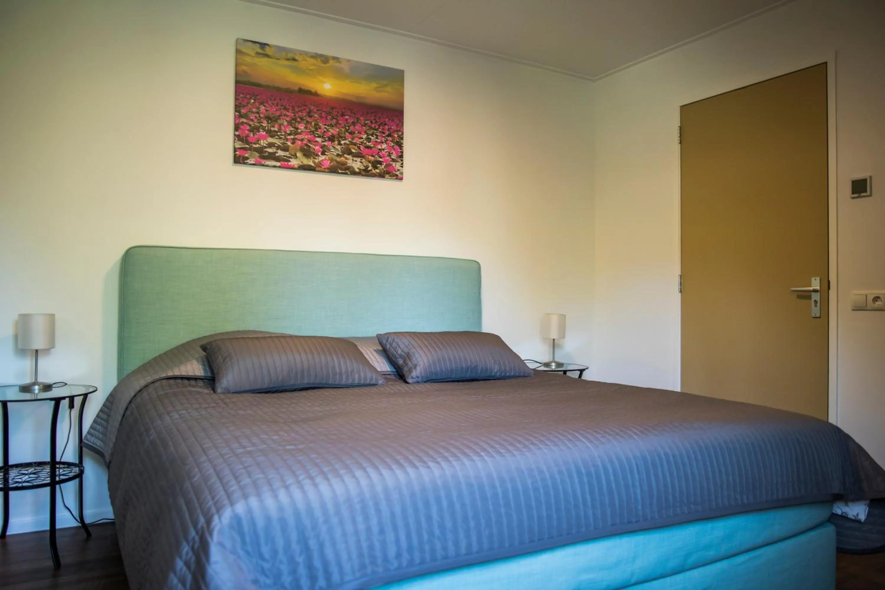 Bed in B&B Lisa Groningen