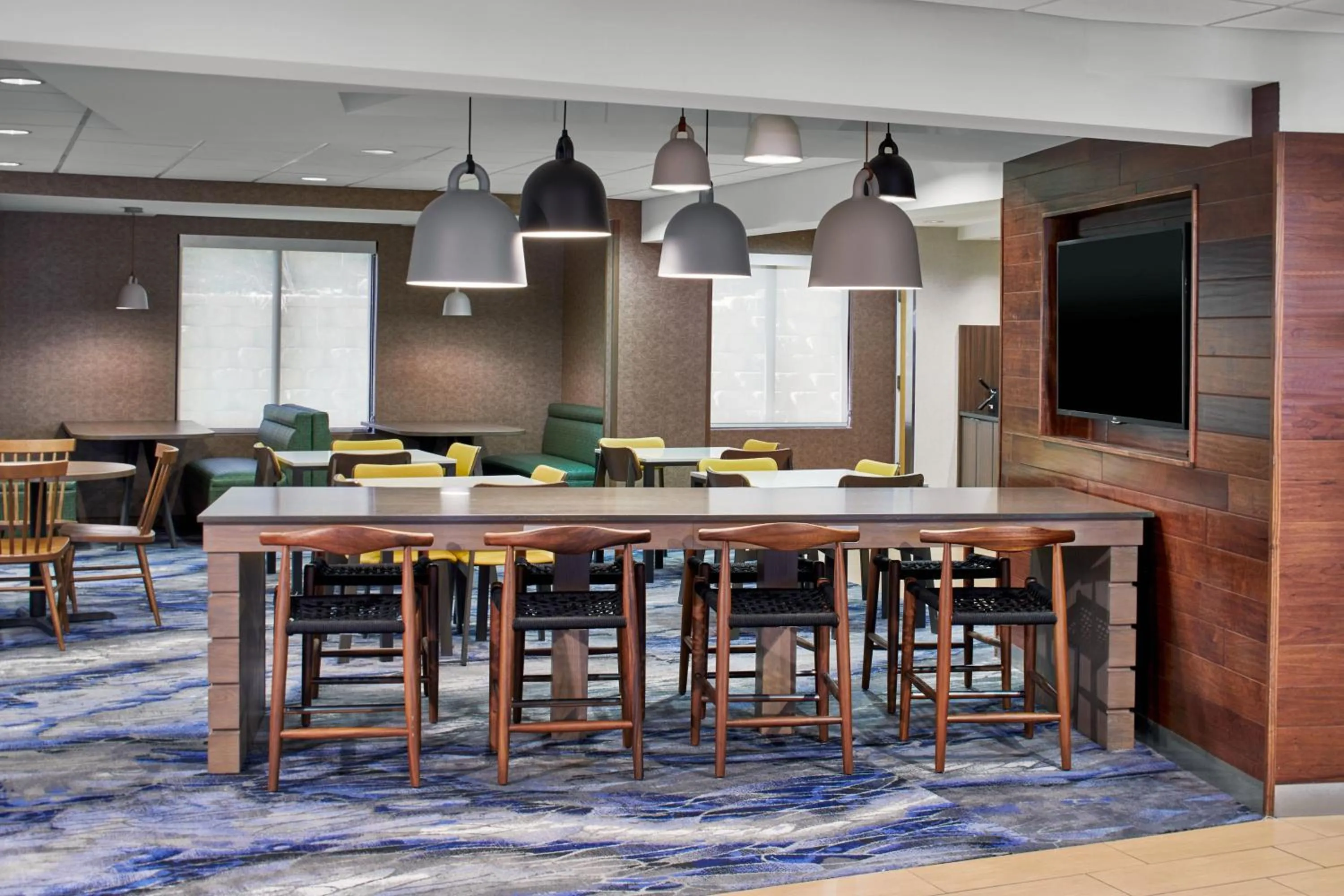 Restaurant/places to eat in Fairfield Inn & Suites by Marriott Gainesville