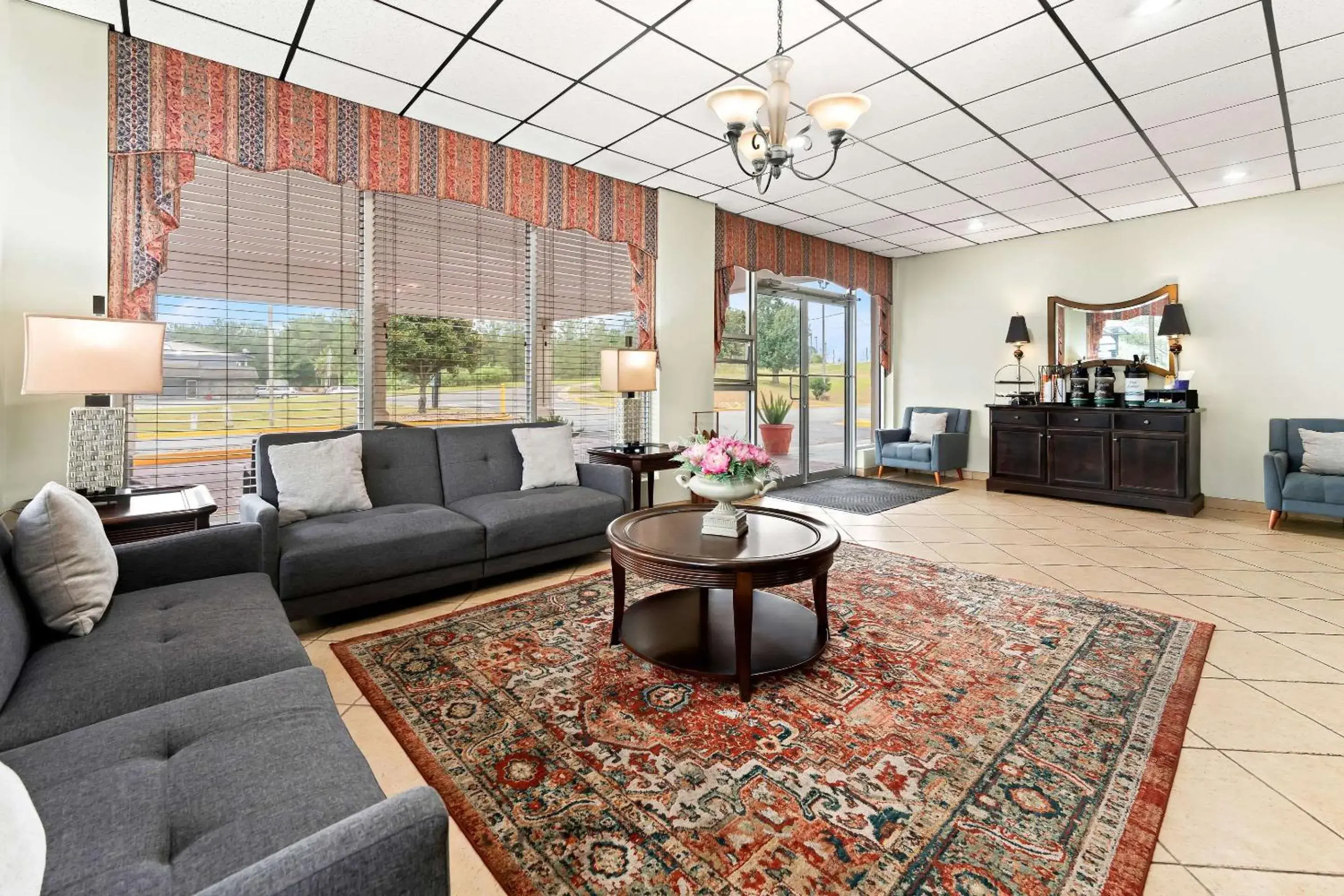 Lobby or reception in Quality Inn Americus Lobby or reception in Quality Inn Americus