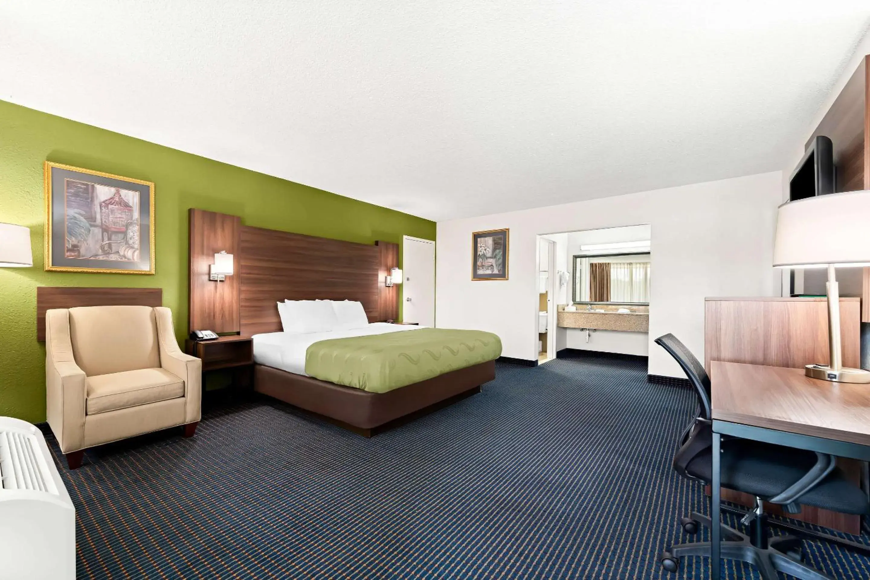 Bedroom, Bed in Quality Inn Americus Bedroom, Bed in Quality Inn Americus