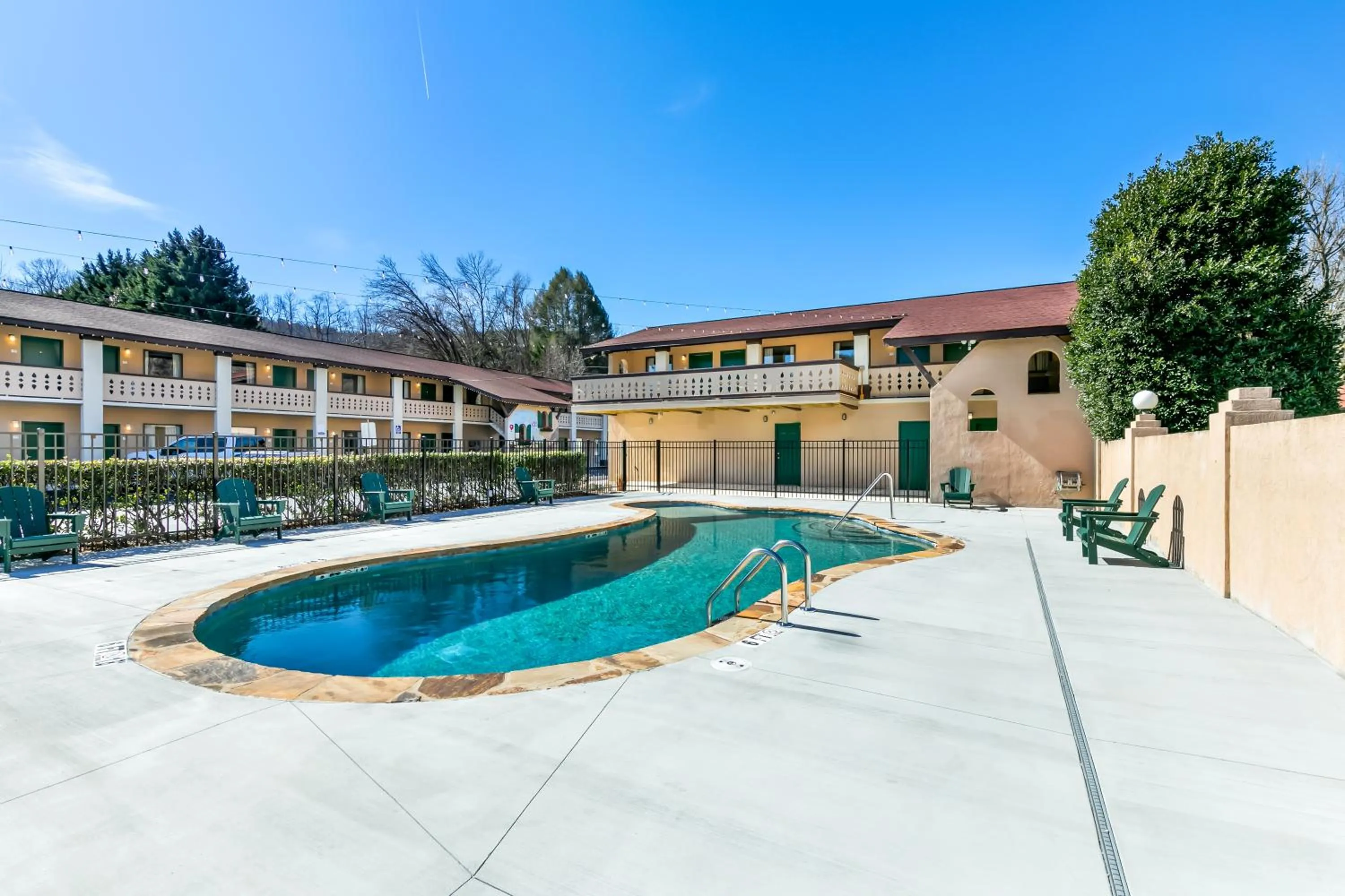Swimming pool in Quality Inn Downtown Helen