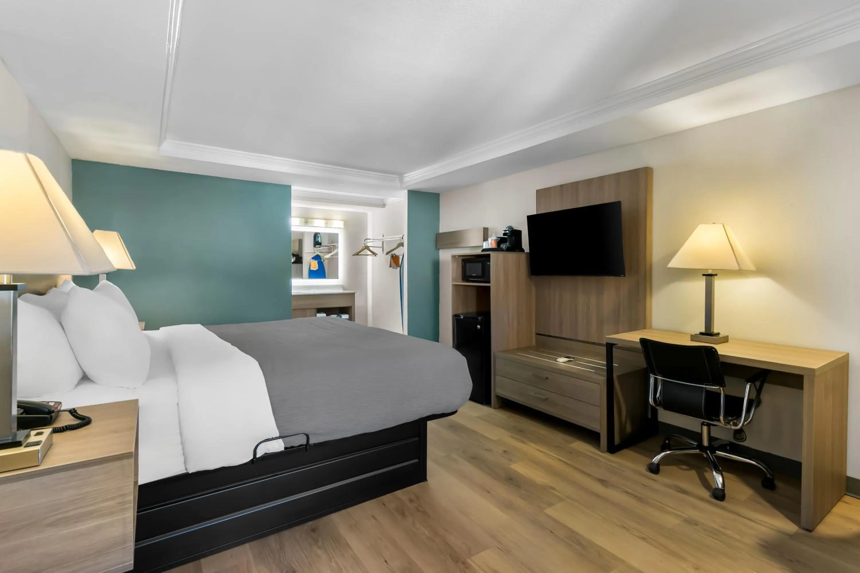 Bed in Quality Inn Downtown Helen