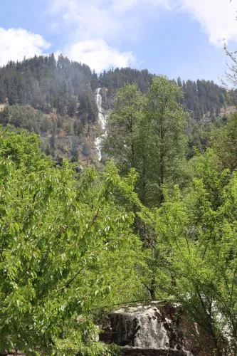Snow River, Manali
