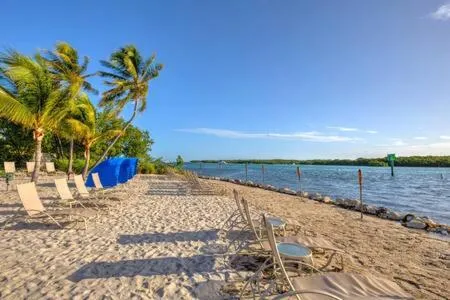 Grand Marina Suite -Waterfront Condo