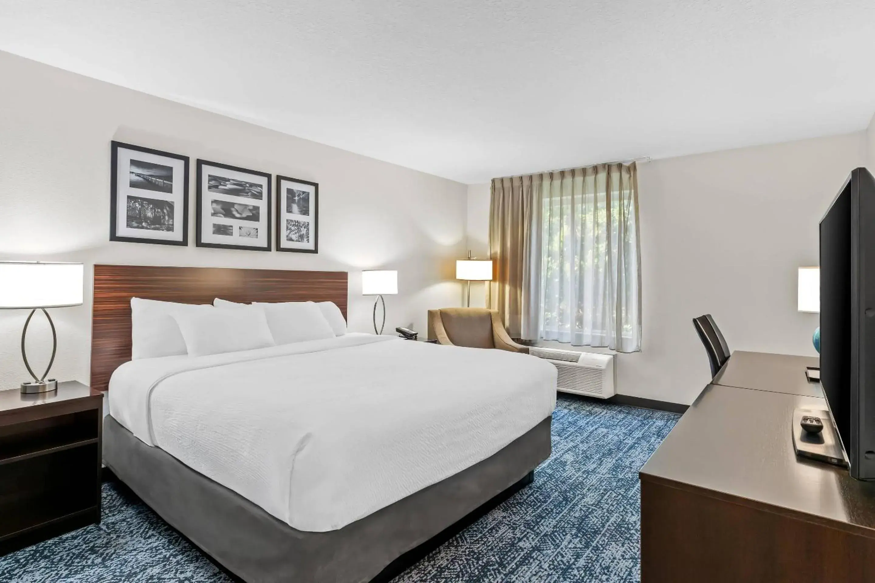 Bedroom, Bed in Sleep Inn & Suites Hiram - Atlanta Northwest Bedroom, Bed in Sleep Inn & Suites Hiram - Atlanta Northwest