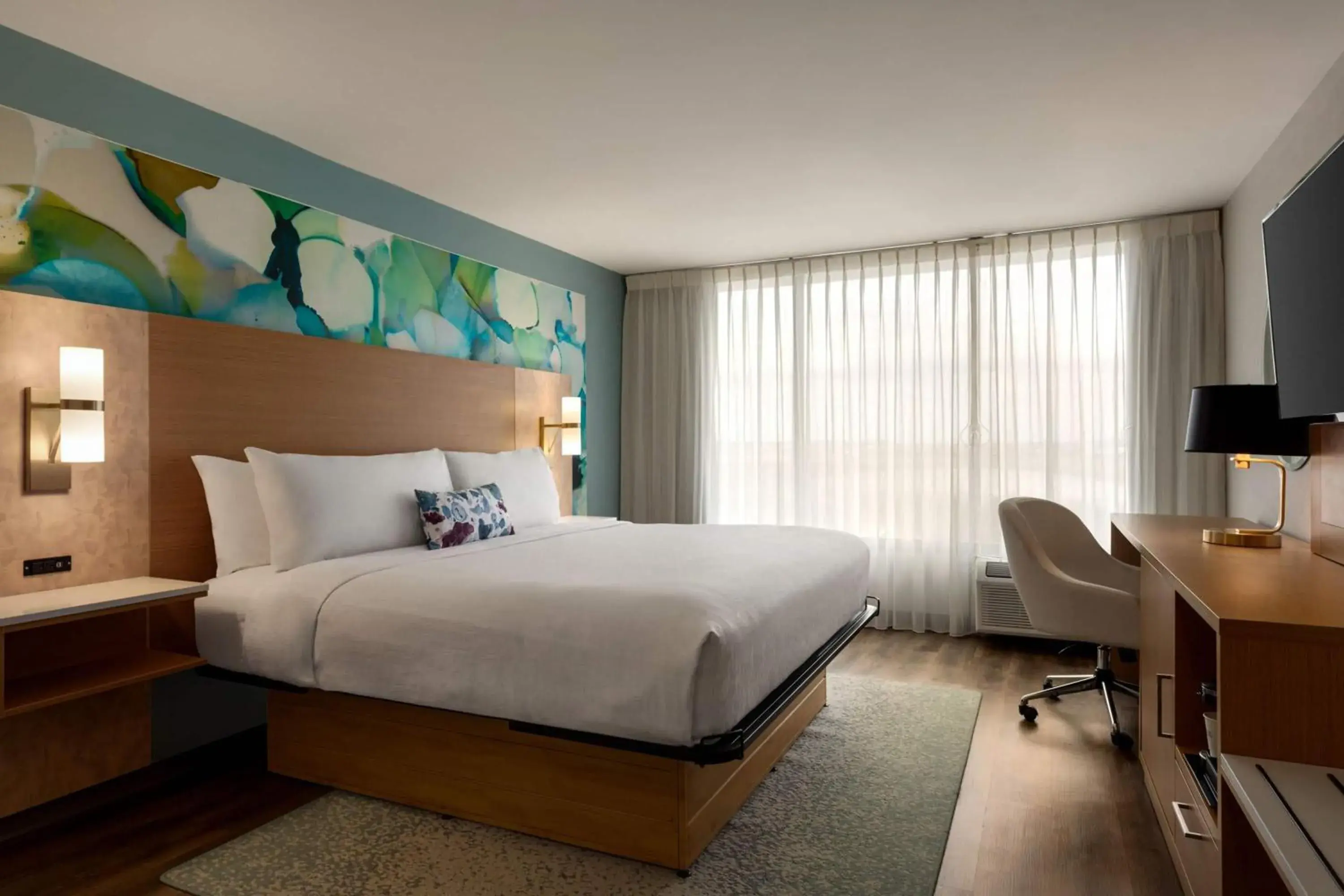 King Room with Roll-in Shower - Mobility Access/Non-Smoking in Wyndham Garden Atlanta Airport King Room with Roll-in Shower - Mobility Access/Non-Smoking in Wyndham Garden Atlanta Airport