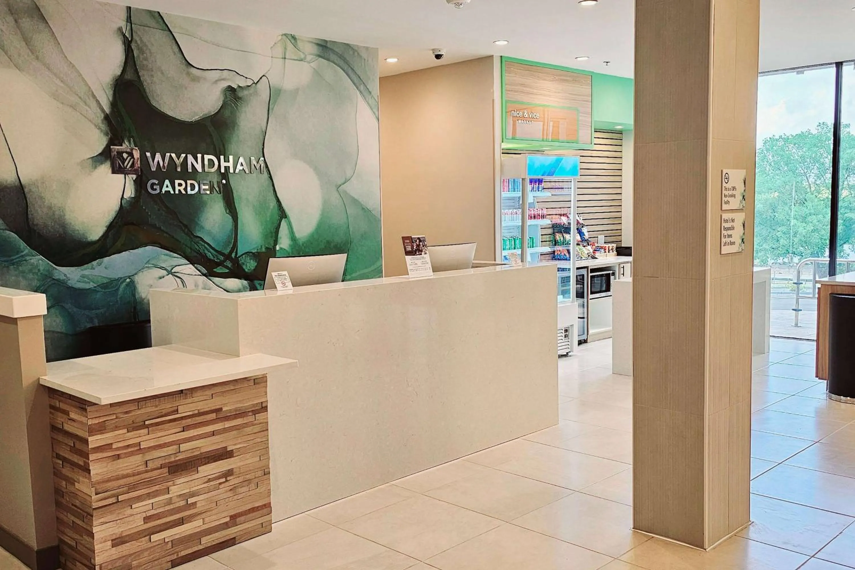 Wyndham Garden Atlanta Airport