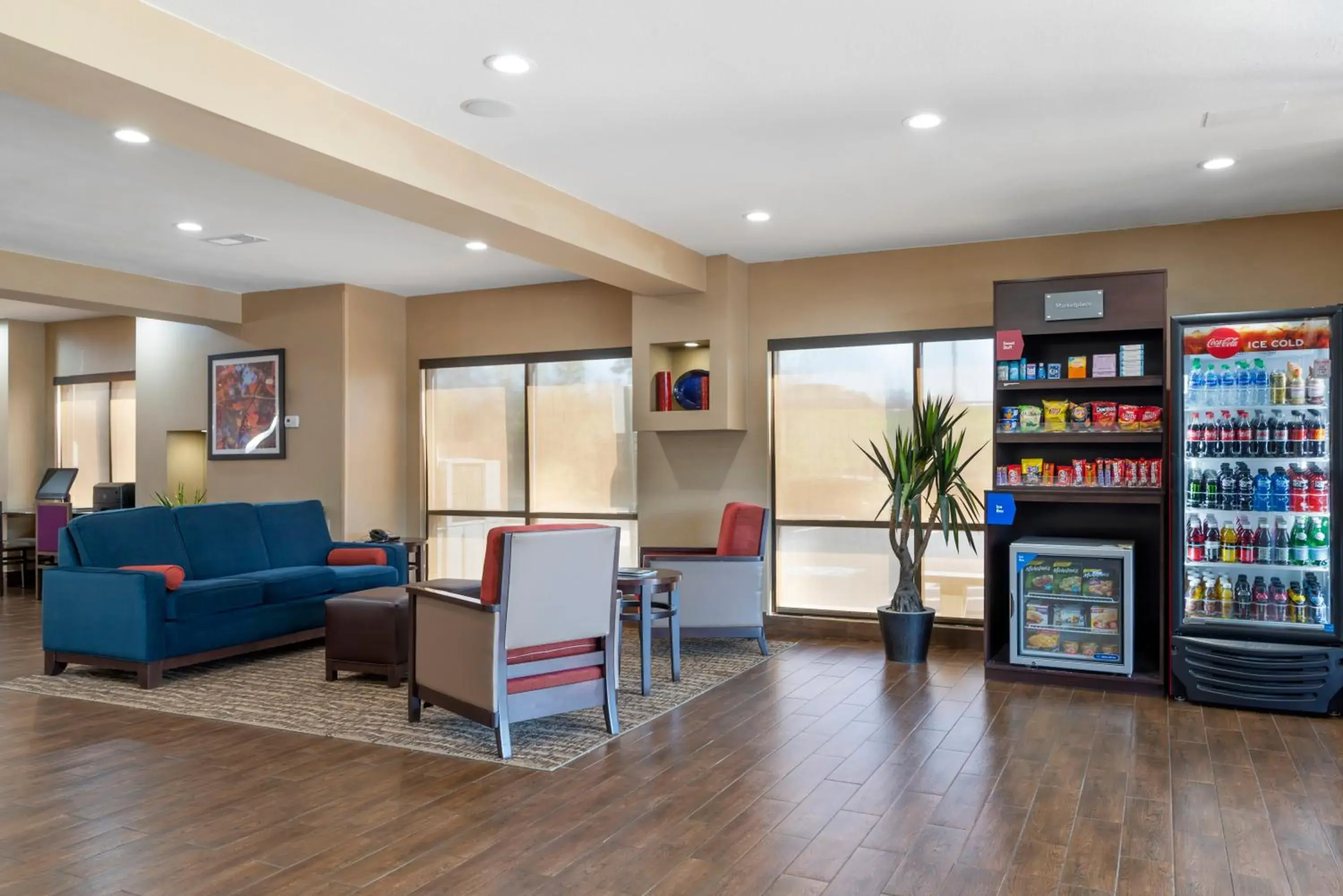 Lobby or reception in Comfort Suites Locust Grove Atlanta South Lobby or reception in Comfort Suites Locust Grove Atlanta South