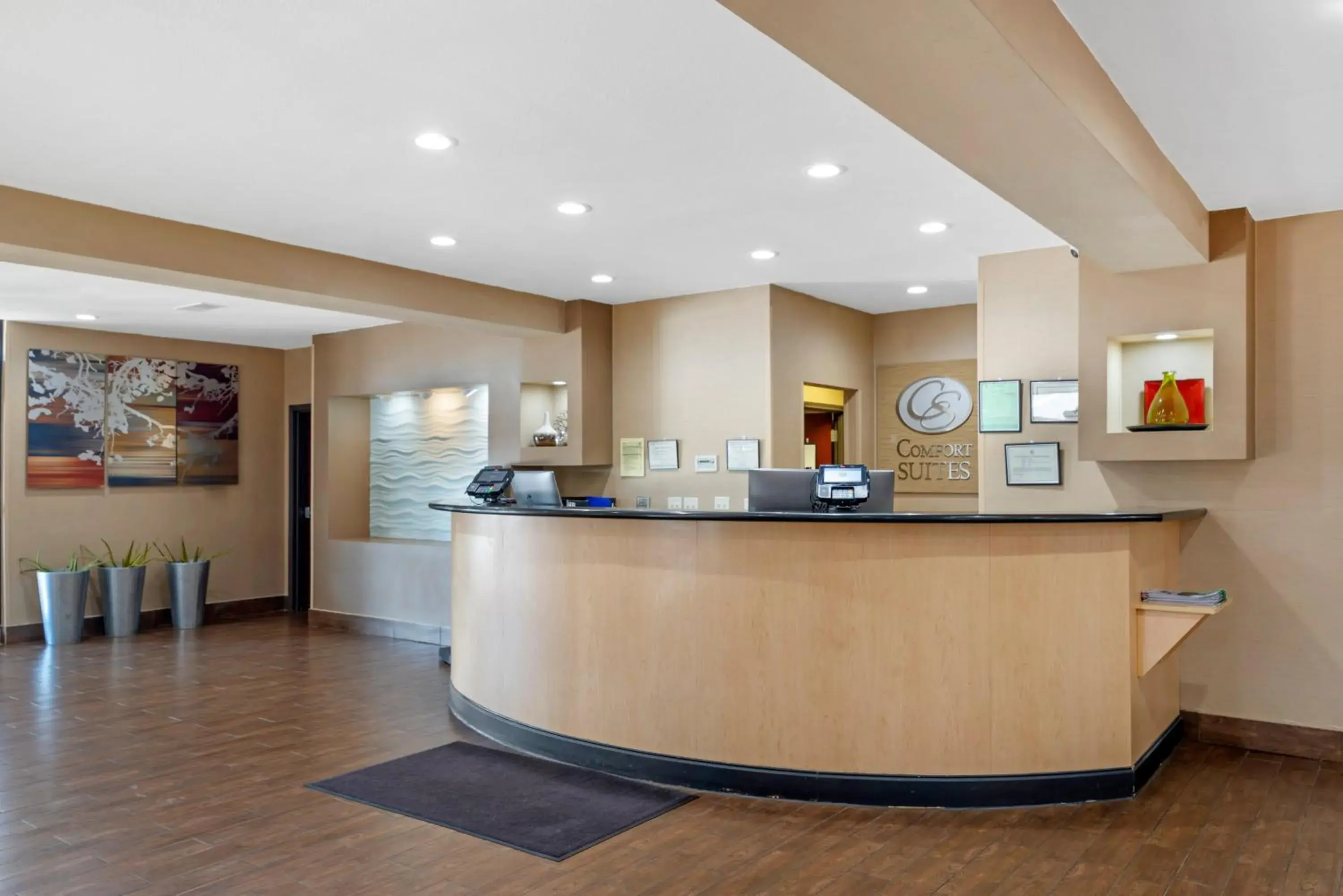 Lobby or reception in Comfort Suites Locust Grove Atlanta South Lobby or reception in Comfort Suites Locust Grove Atlanta South