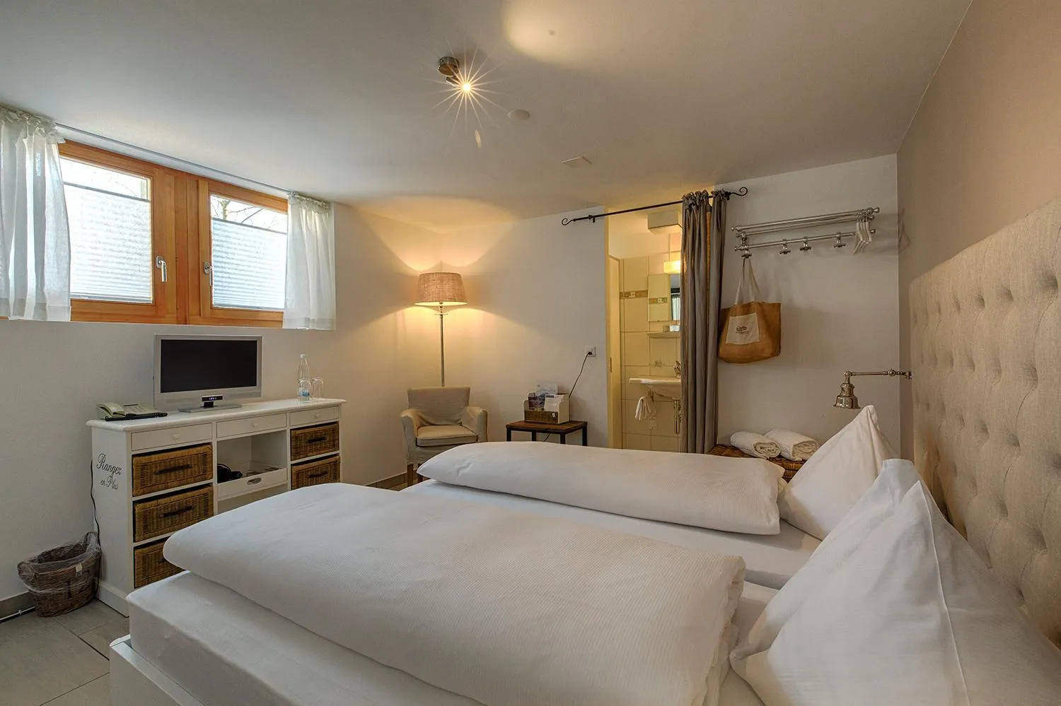 Bed in Romantik Hotel Bären Dürrenroth