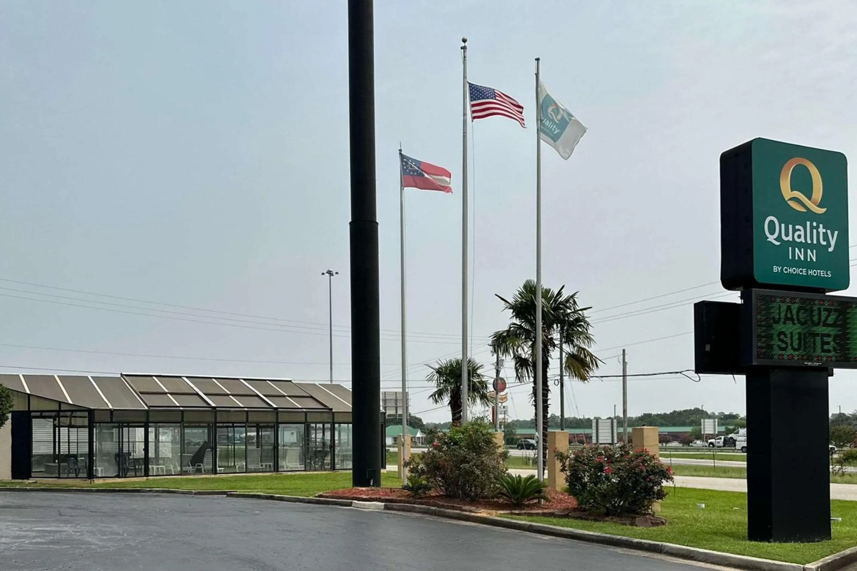 Property building in Quality Inn Byron - Warner Robins