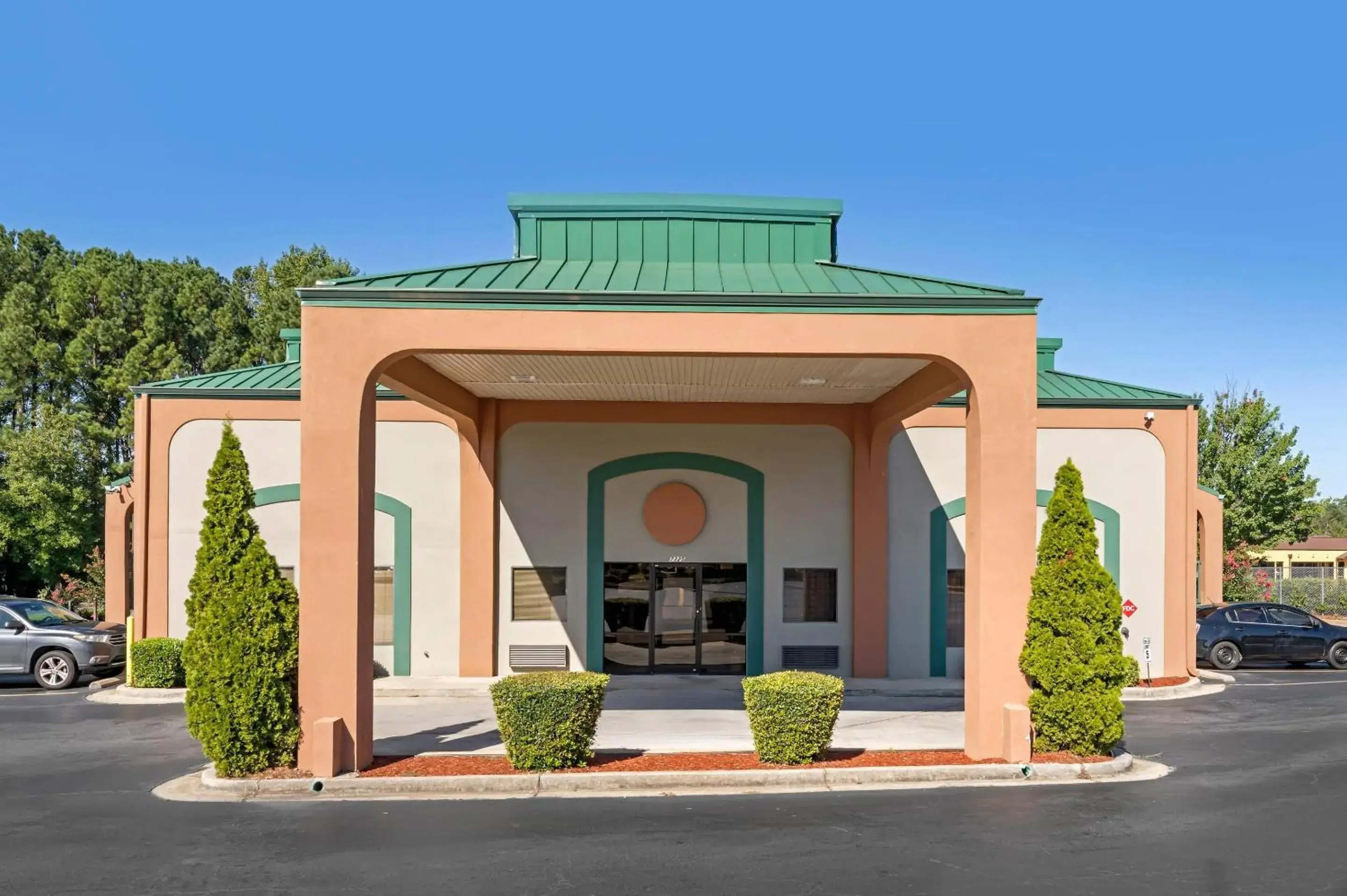Property building in Quality Inn & Suites Stockbridge Atlanta South I-75 Property building in Quality Inn & Suites Stockbridge Atlanta South I-75