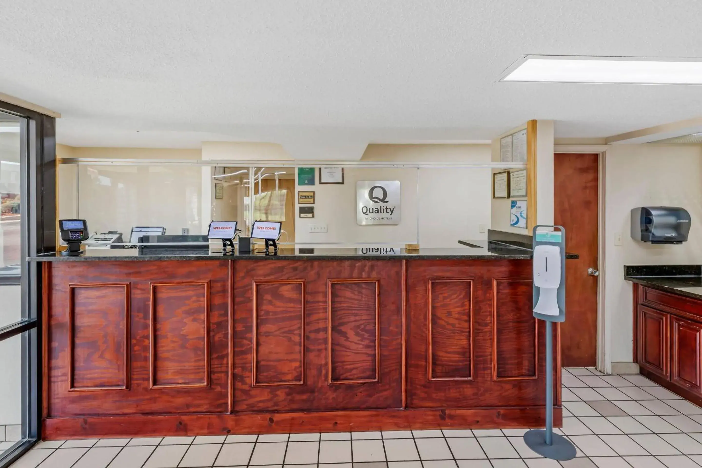 Lobby or reception in Quality Inn & Suites Stockbridge Atlanta South I-75 Lobby or reception in Quality Inn & Suites Stockbridge Atlanta South I-75