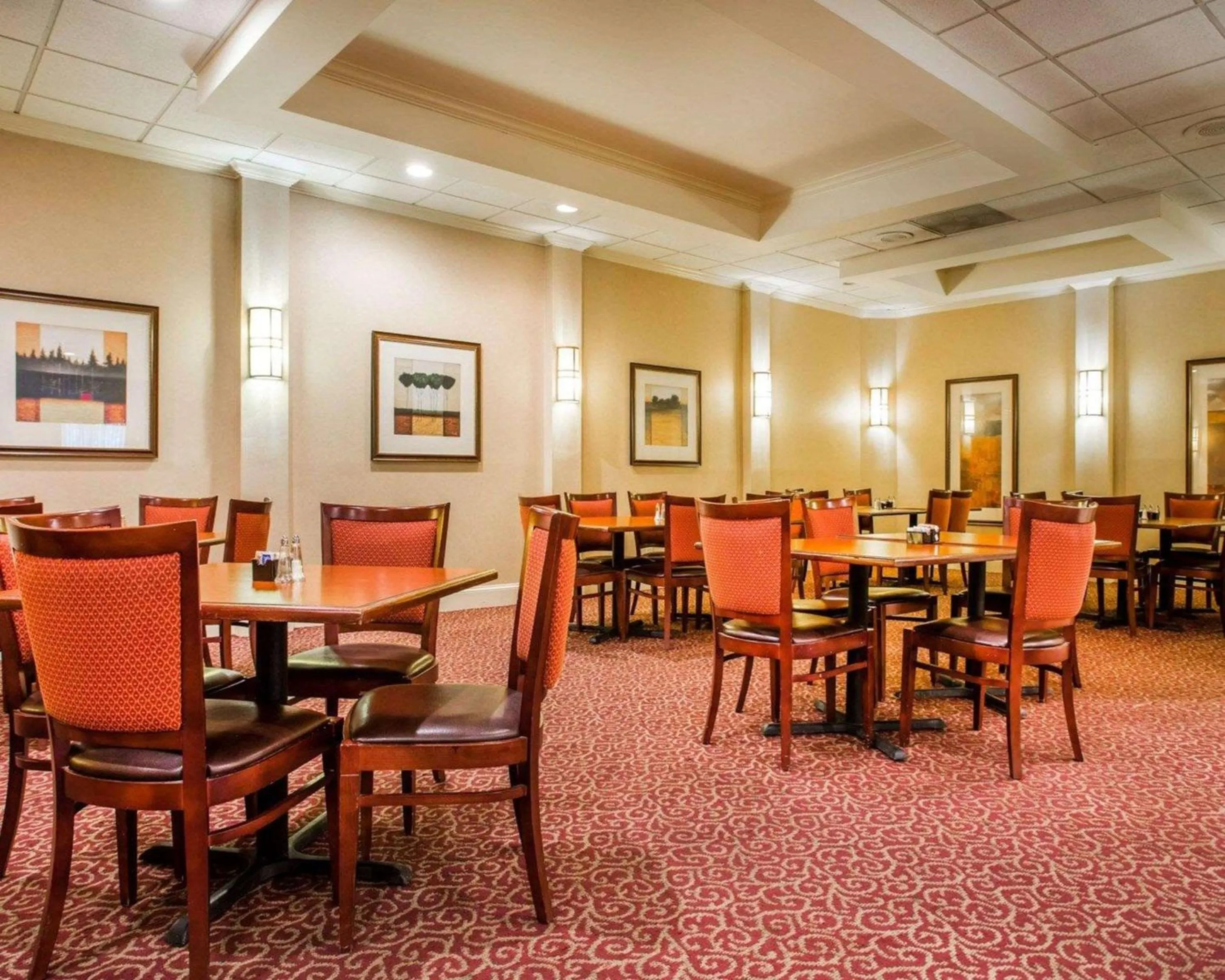 Restaurant/places to eat in Budgetel Inn & Suites Atlanta