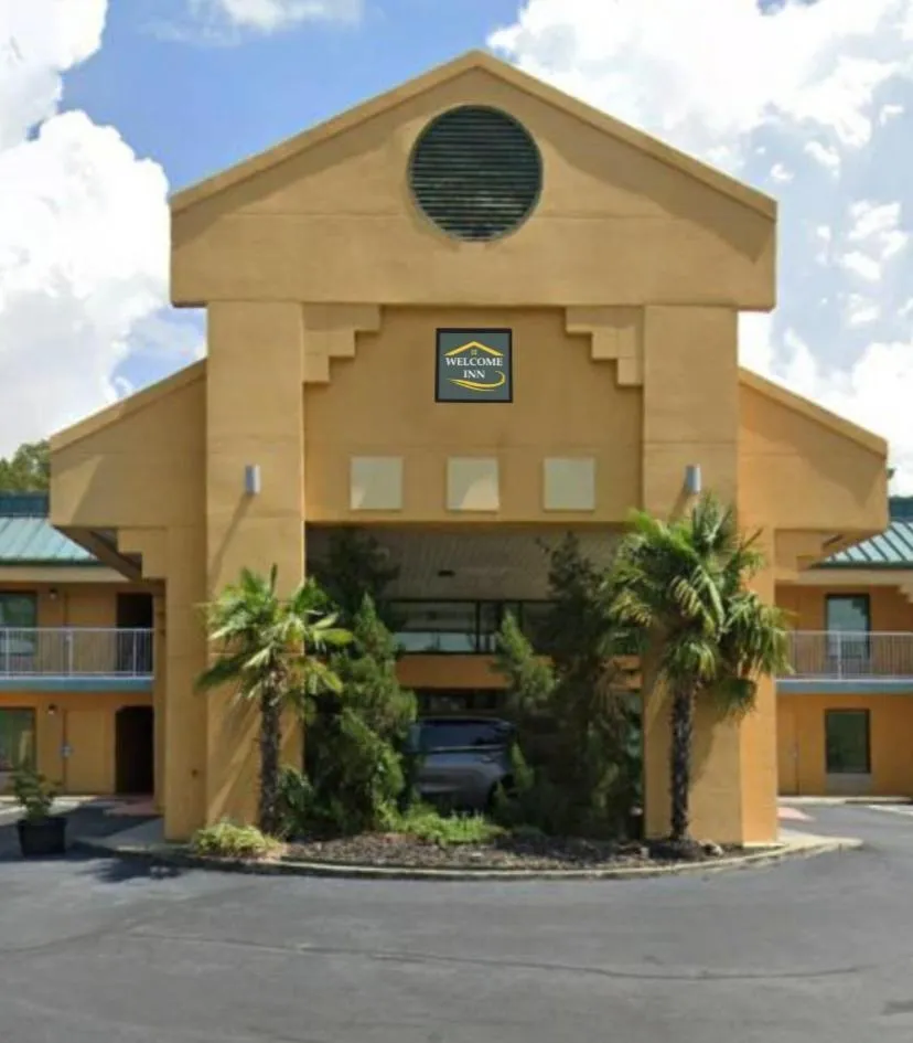 Property building in America's Best Value Inn-Milledgeville