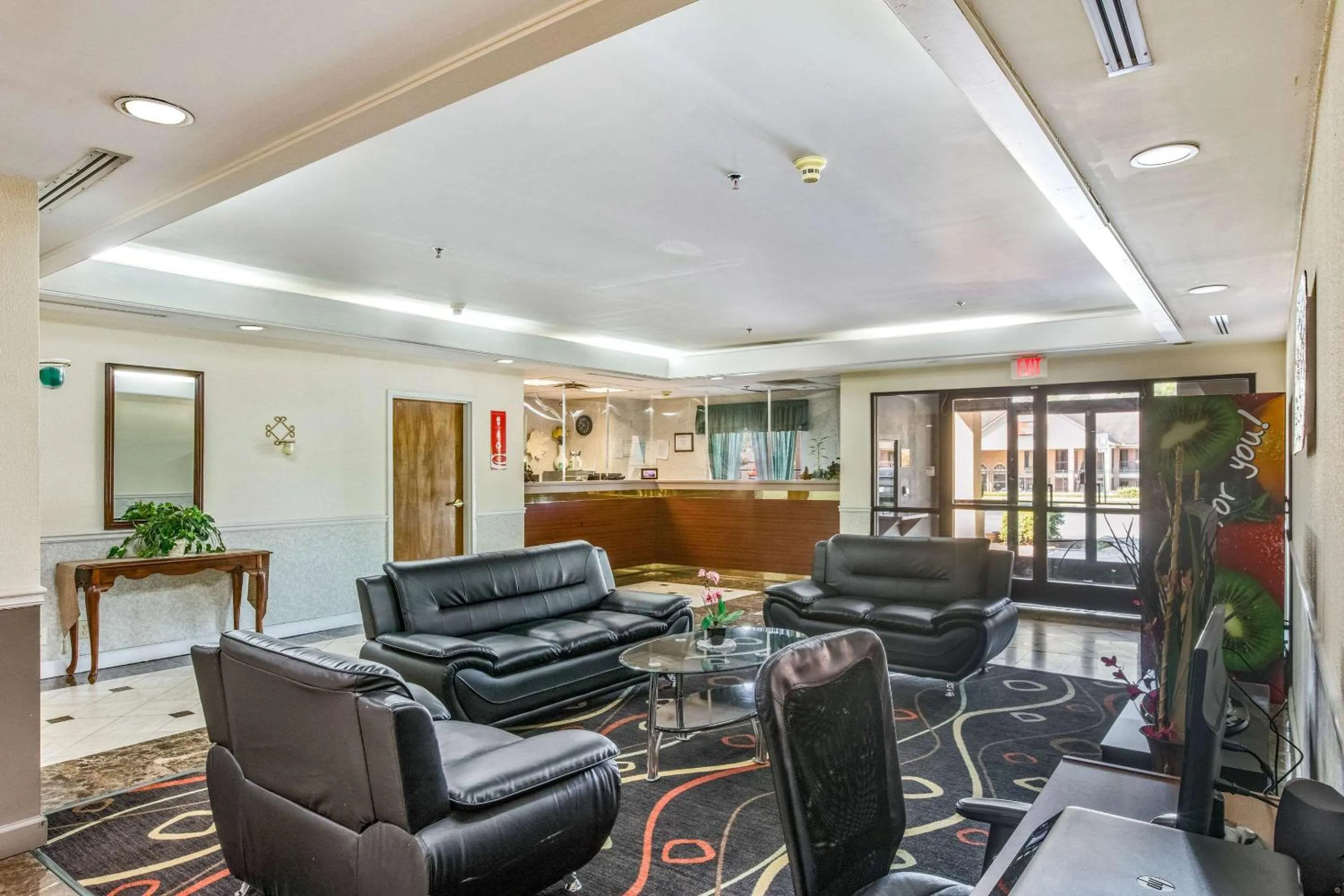 Lobby or reception in Econo Lodge Inn & Suites Marietta near Dobbins ARB