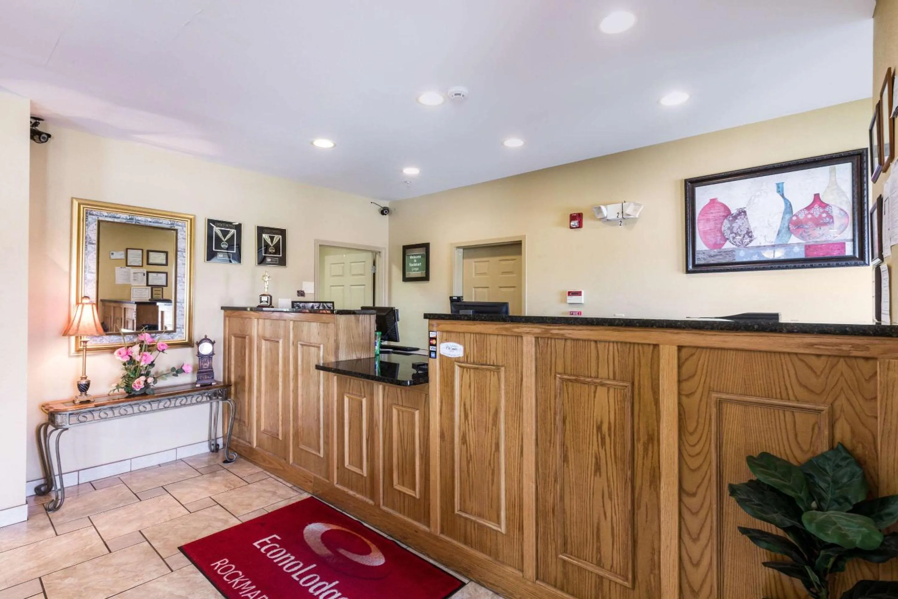 Lobby or reception in Econo Lodge Inn & Suites