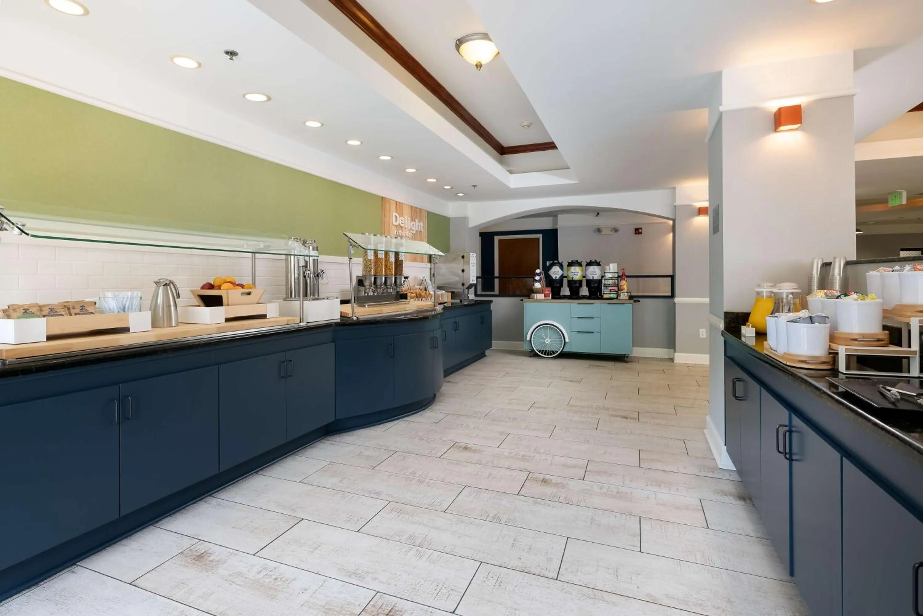 Breakfast in Spark by Hilton Savannah Airport