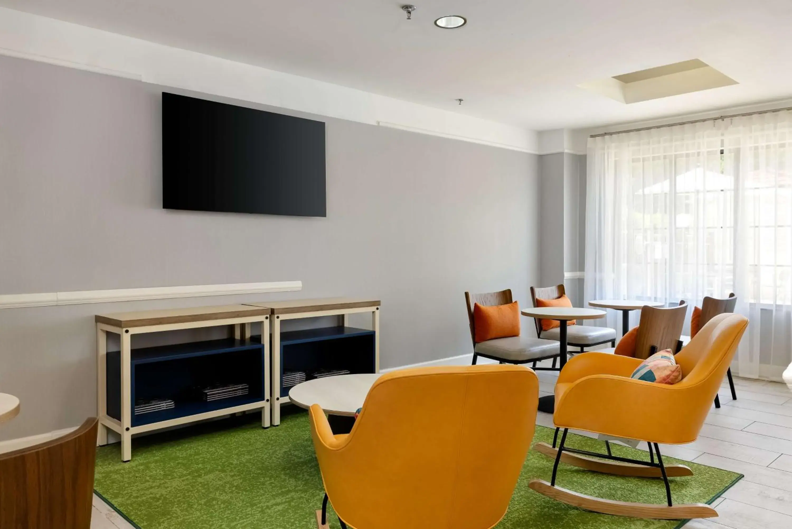 Lobby or reception in Spark by Hilton Savannah Airport Lobby or reception in Spark by Hilton Savannah Airport