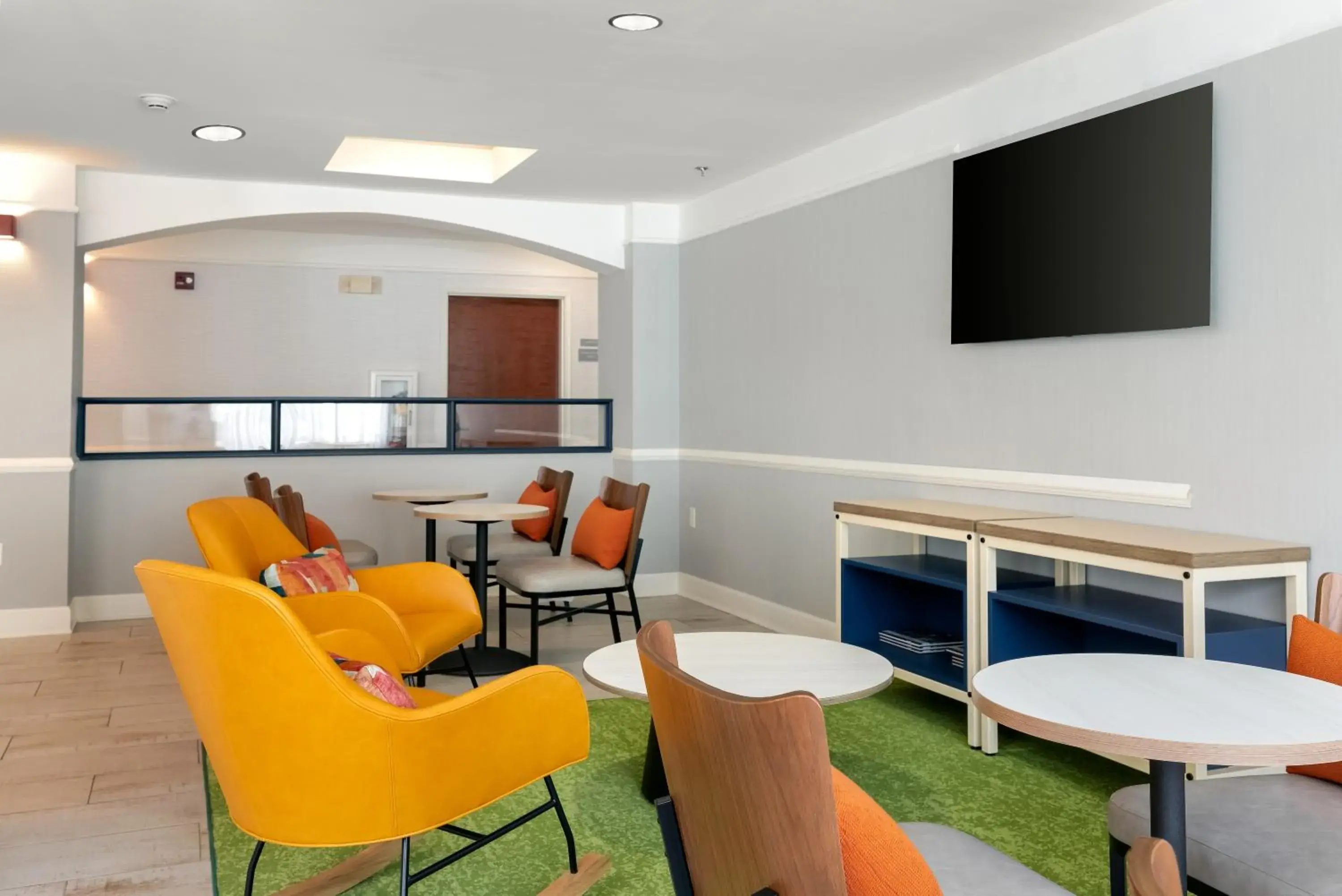 Lobby or reception in Spark by Hilton Savannah Airport Lobby or reception in Spark by Hilton Savannah Airport