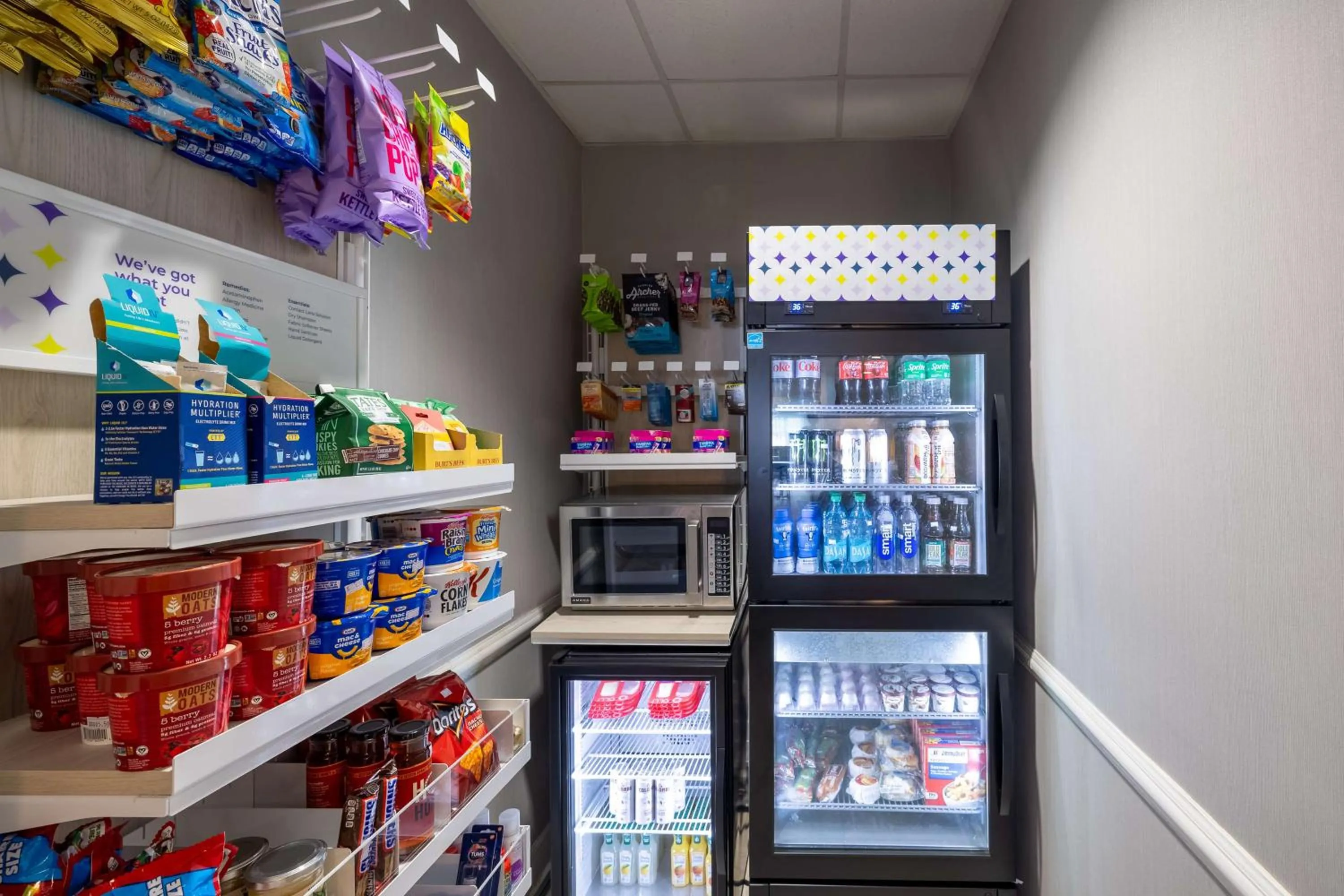 Restaurant/places to eat in Spark by Hilton Savannah Airport