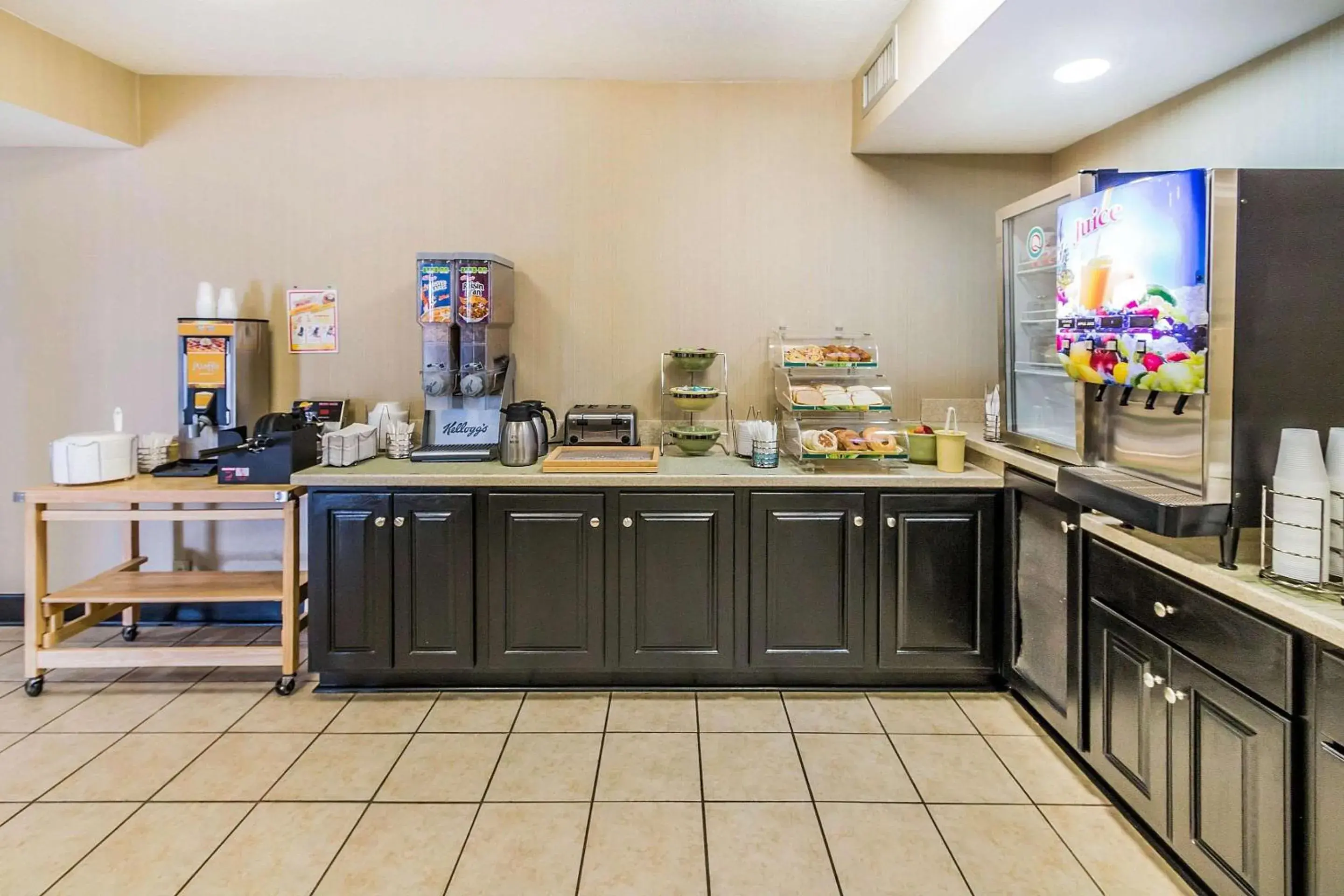 Restaurant/places to eat in Quality Inn Savannah I-95 Restaurant/places to eat in Quality Inn Savannah I-95