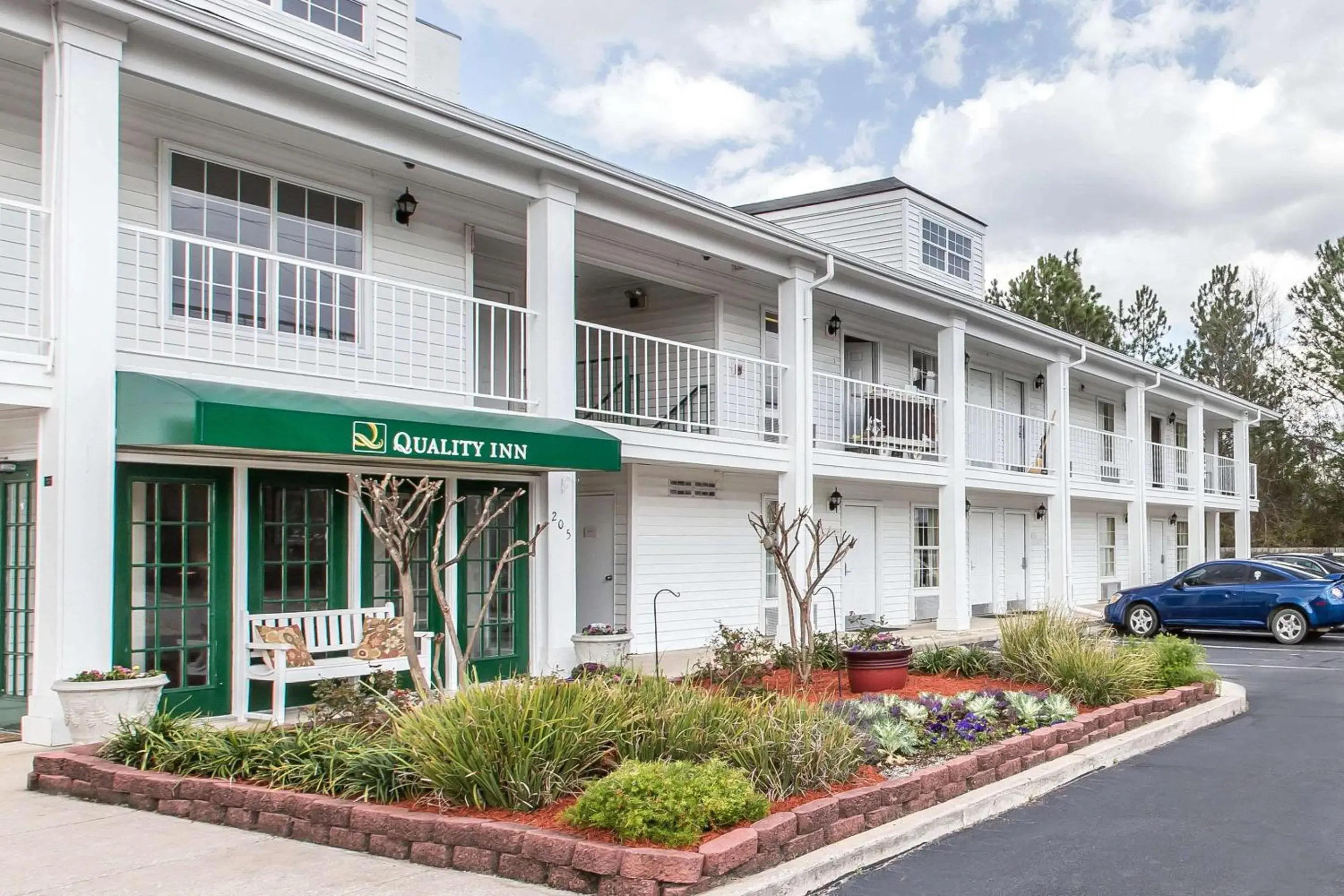 Property Building in Quality Inn Jesup Property Building in Quality Inn Jesup