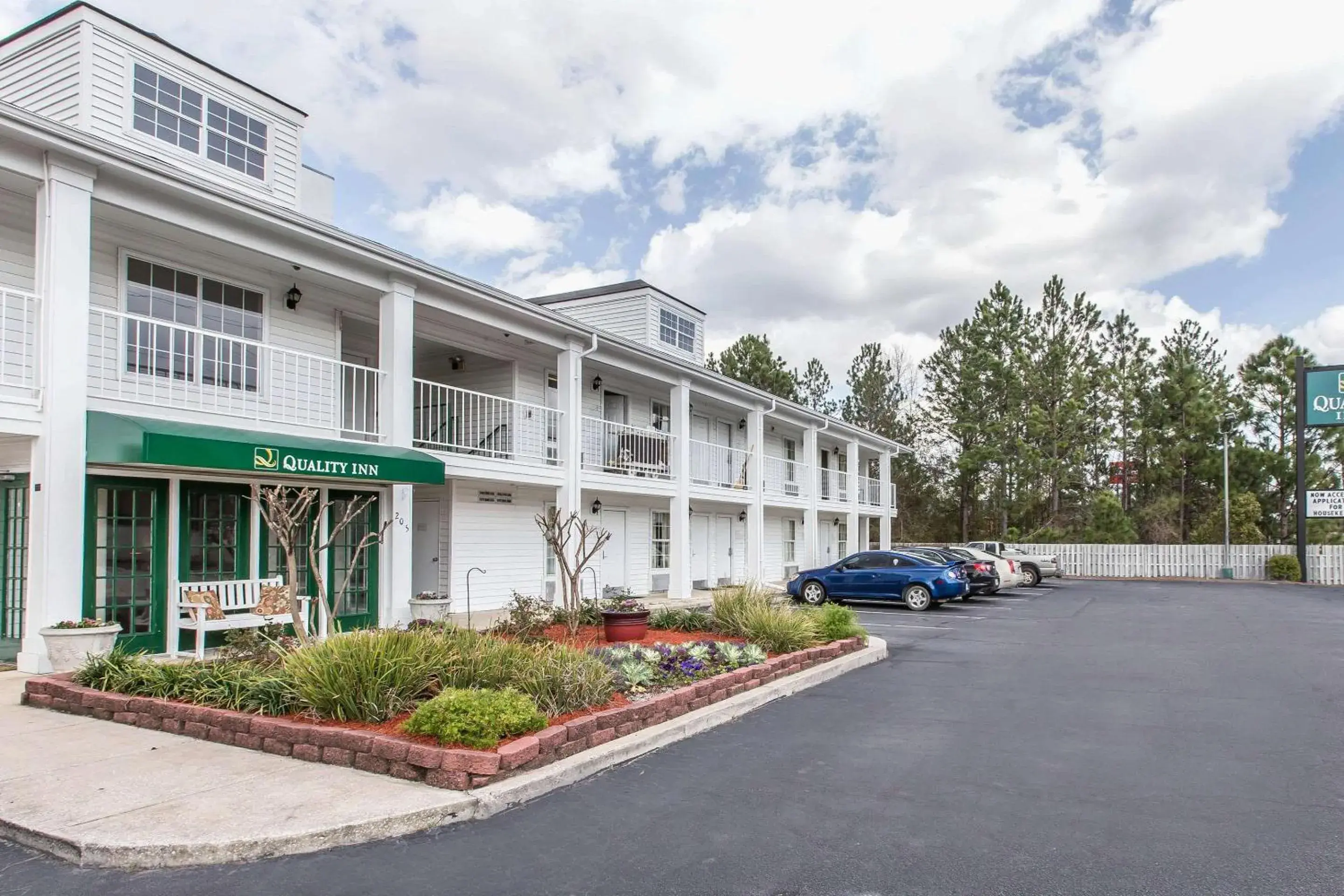 Property Building in Quality Inn Jesup Property Building in Quality Inn Jesup