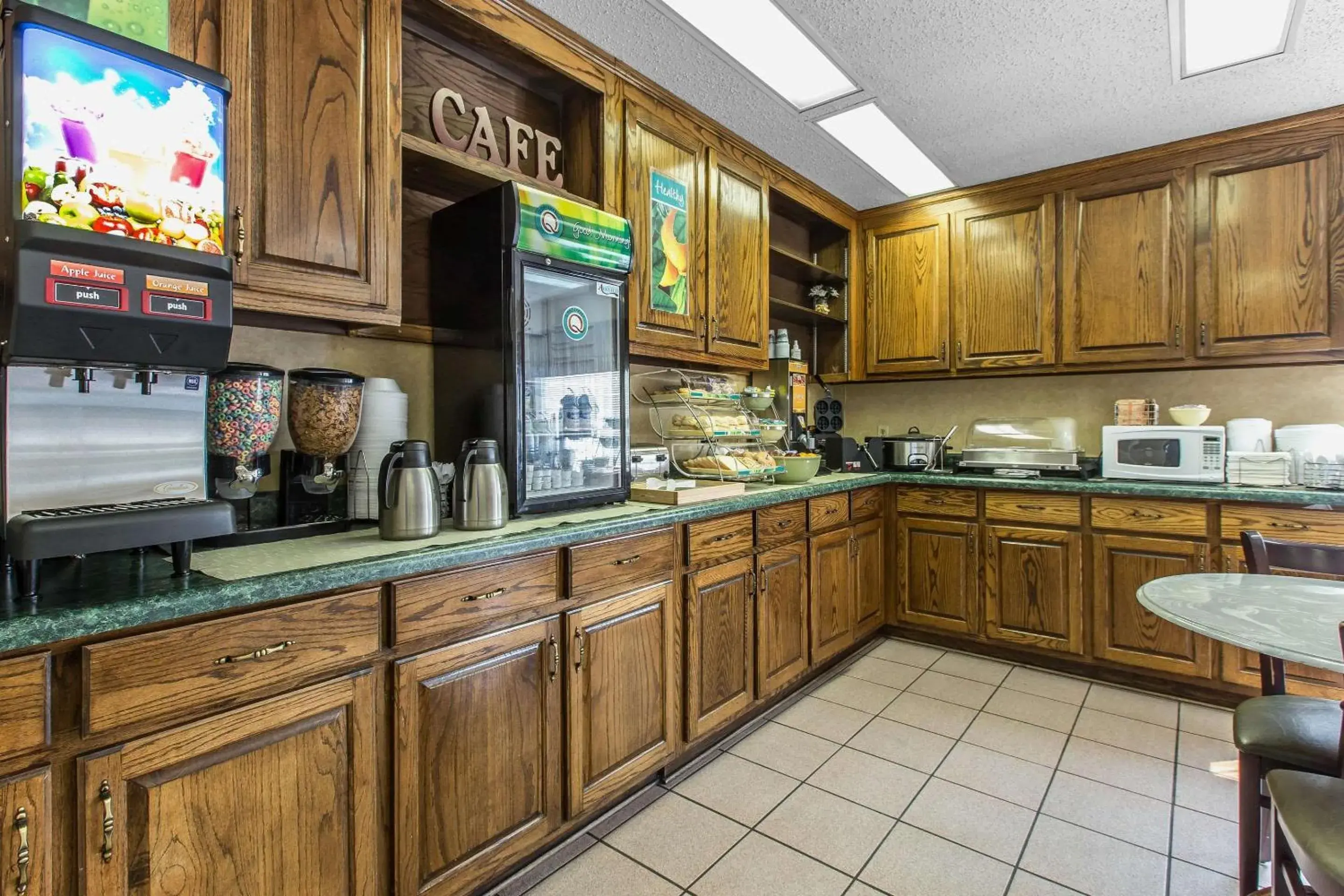 Restaurant/places to eat in Quality Inn Jesup Restaurant/places to eat in Quality Inn Jesup