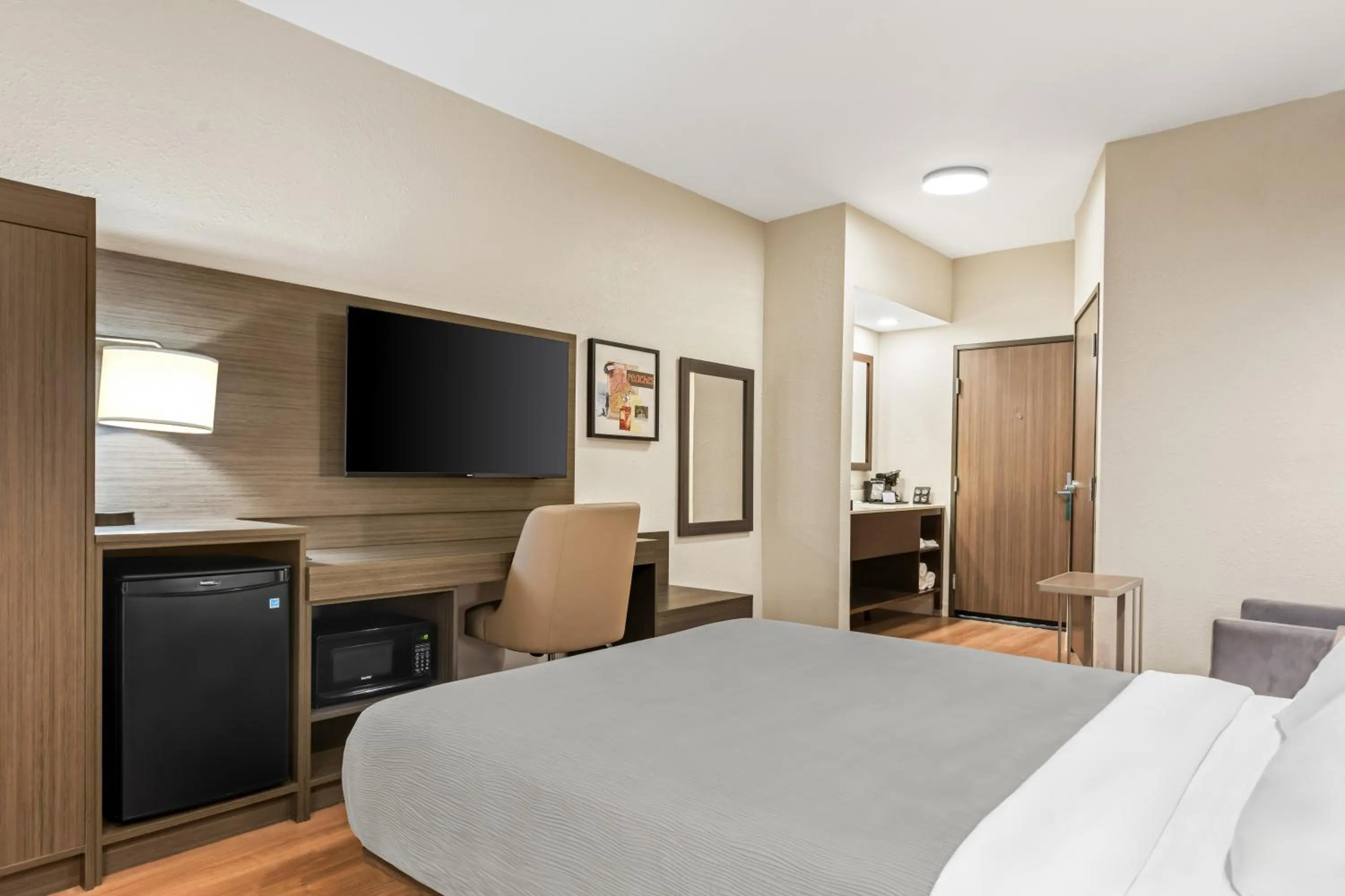 Photo of the whole room, Bed in Quality Inn Pooler - Savannah I-95