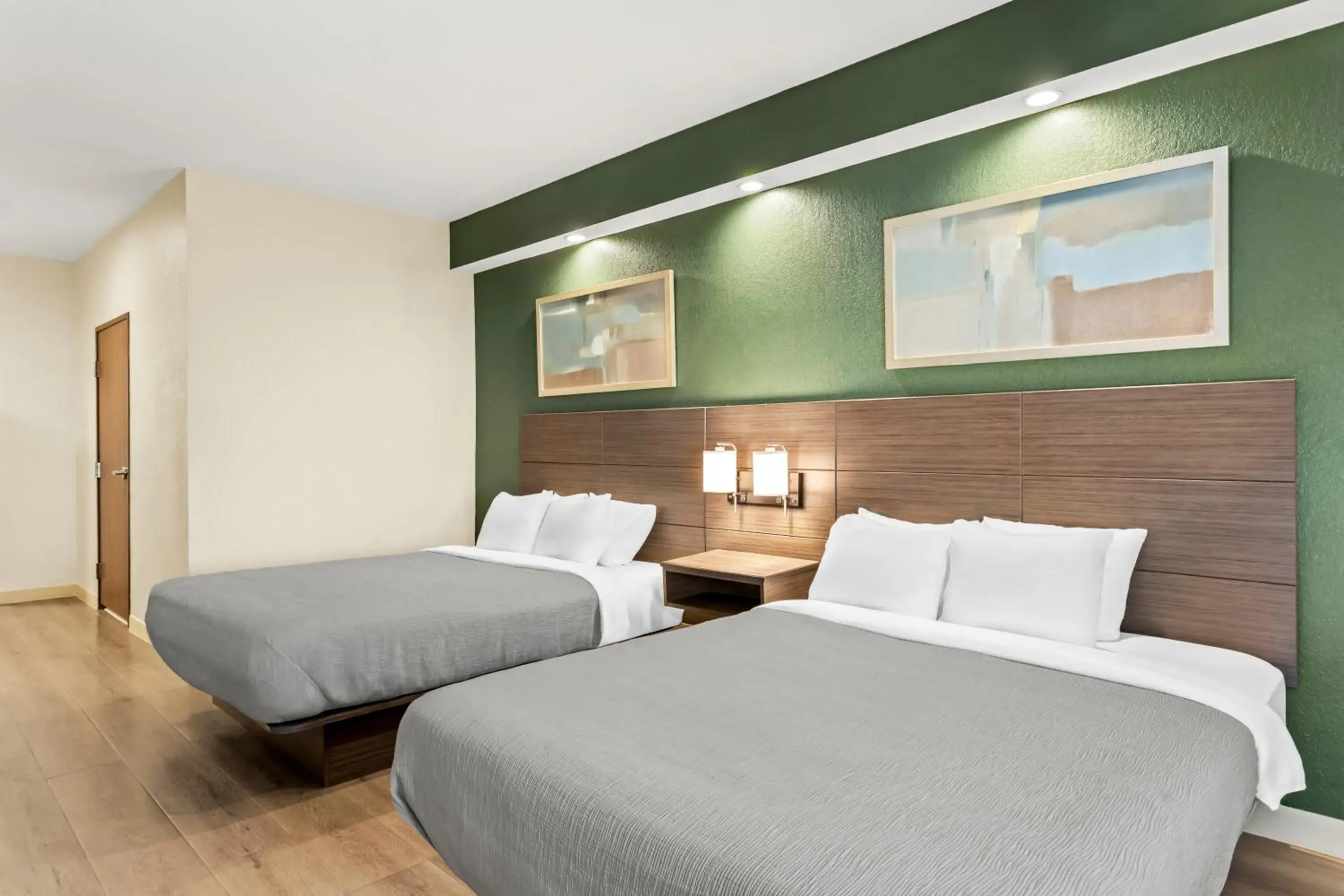 Bed in Quality Inn Pooler - Savannah I-95 Bed in Quality Inn Pooler - Savannah I-95