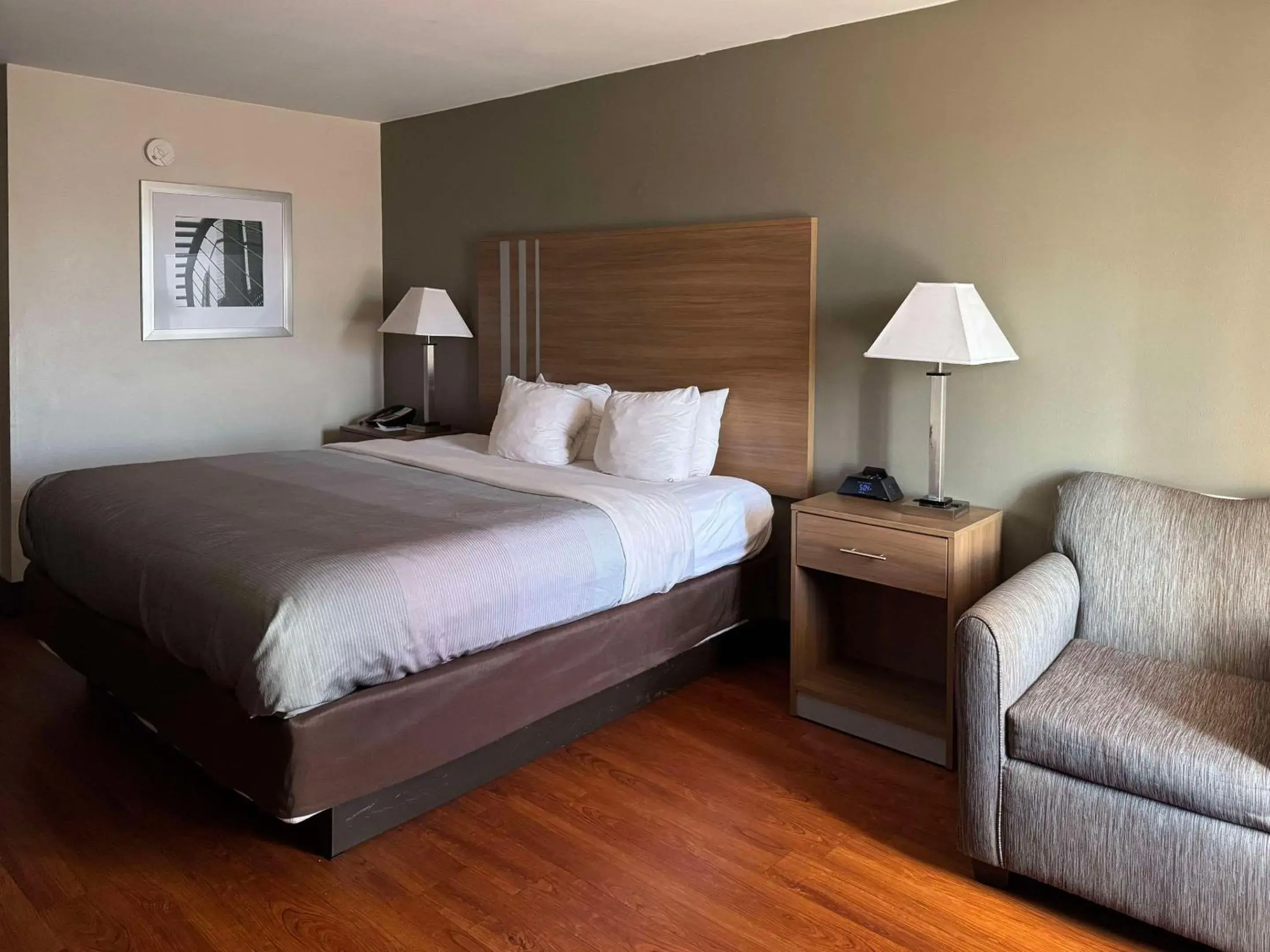 Bedroom, Bed in Quality Inn Lagrange East I-85 Bedroom, Bed in Quality Inn Lagrange East I-85