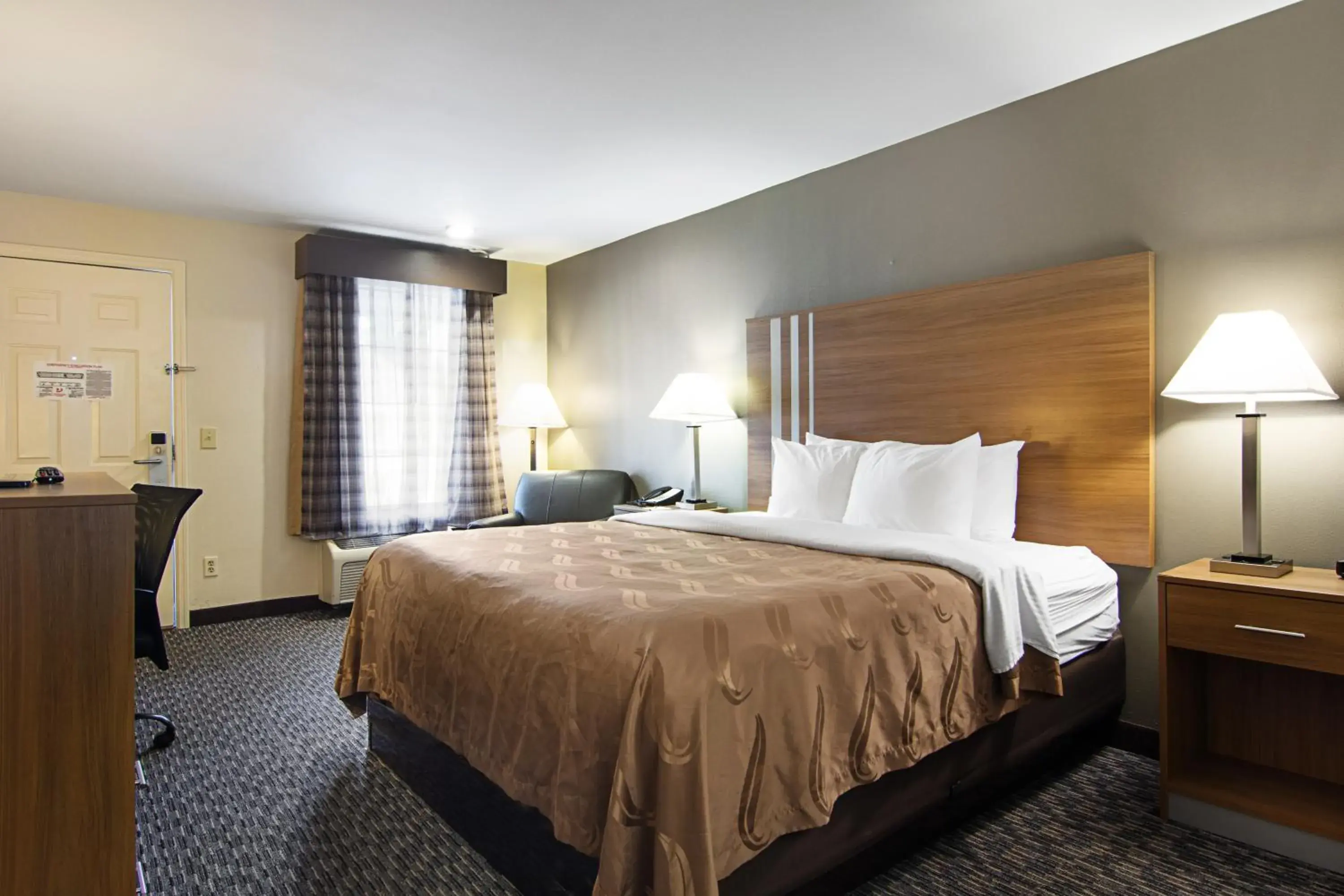 Photo of the whole room, Bed in Quality Inn Lagrange East I-85 Photo of the whole room, Bed in Quality Inn Lagrange East I-85