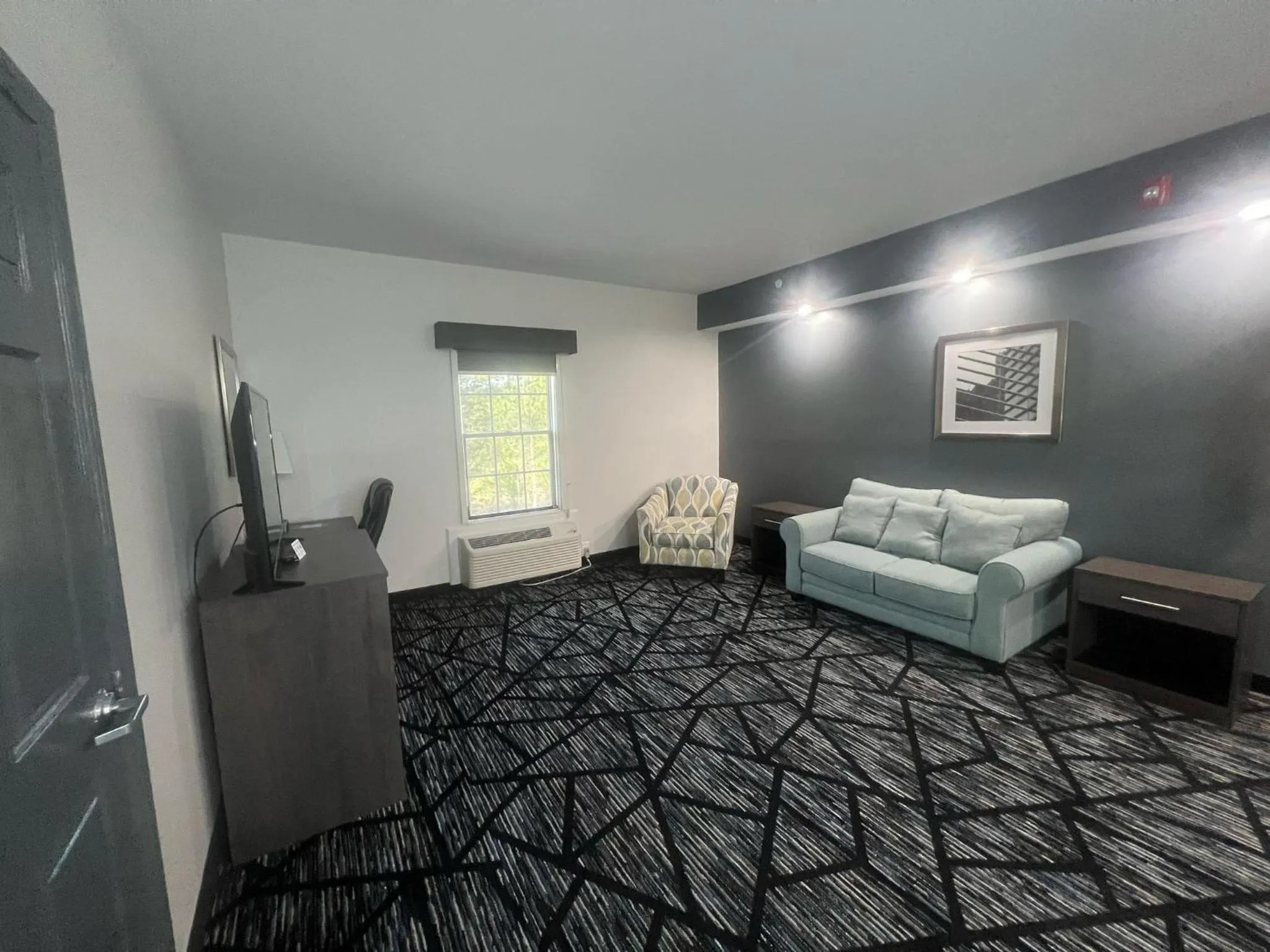 TV and multimedia, Bed in Quality Inn Rome South