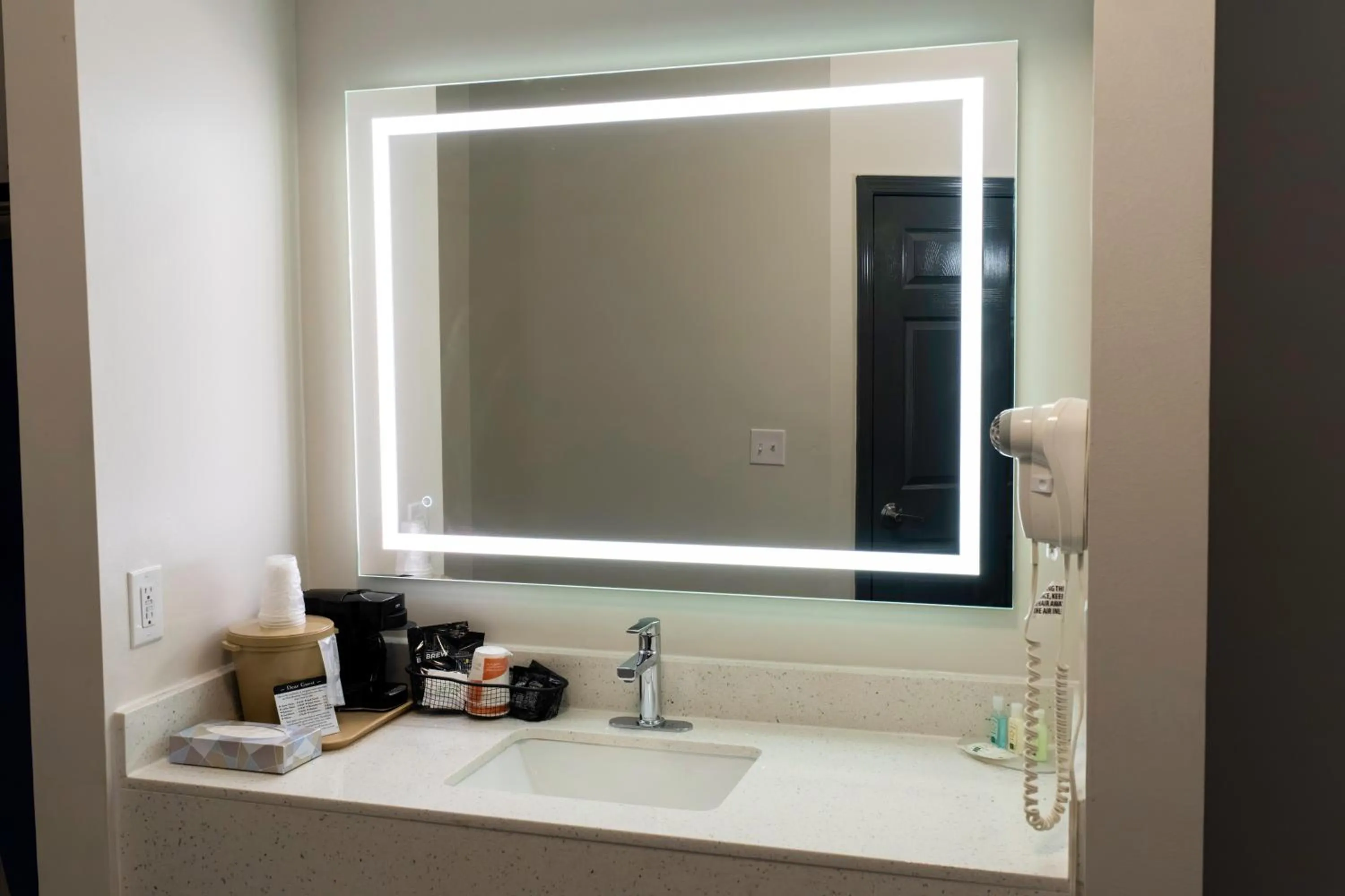 Bathroom in Quality Inn Rome South