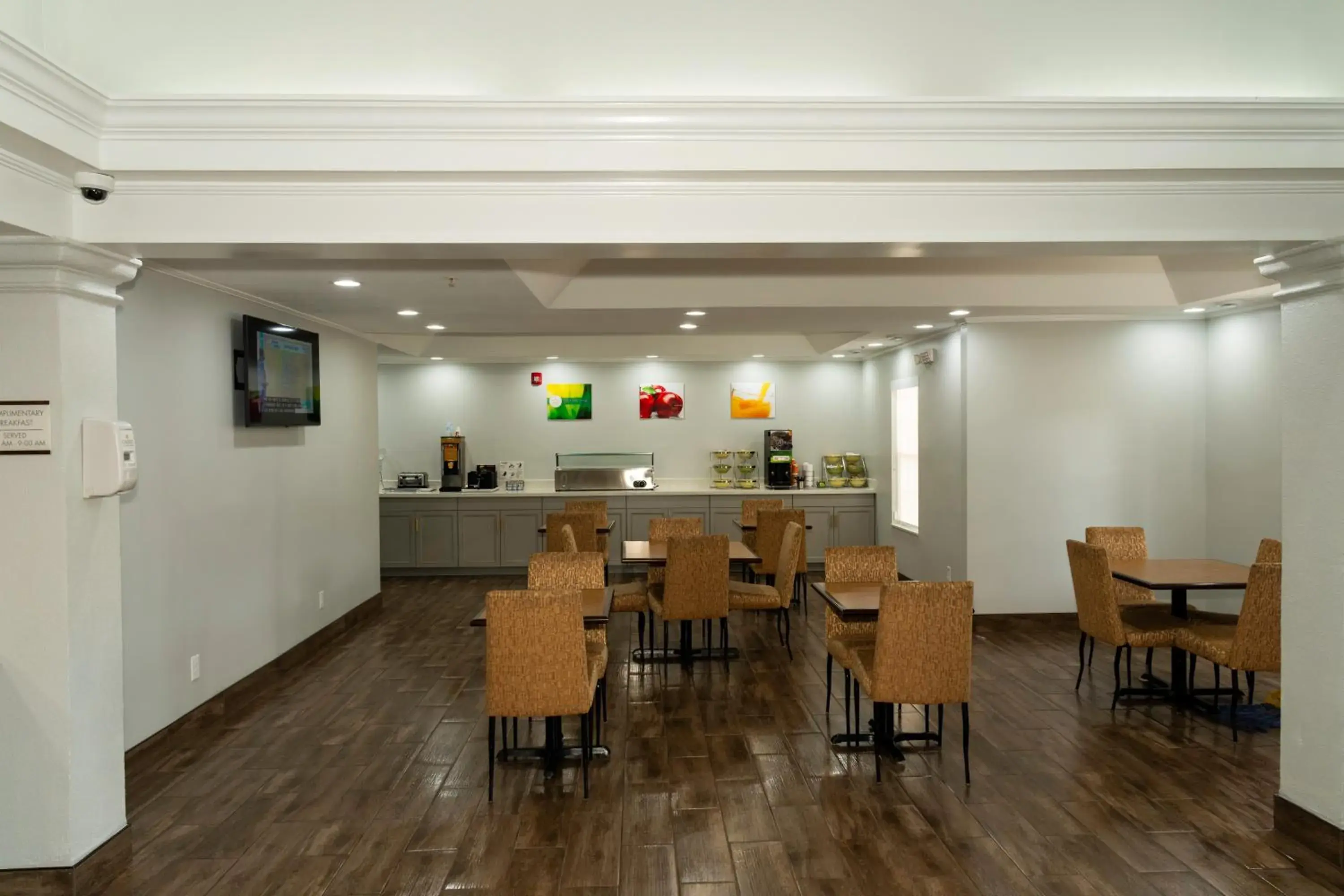 Breakfast in Quality Inn Rome South Breakfast in Quality Inn Rome South