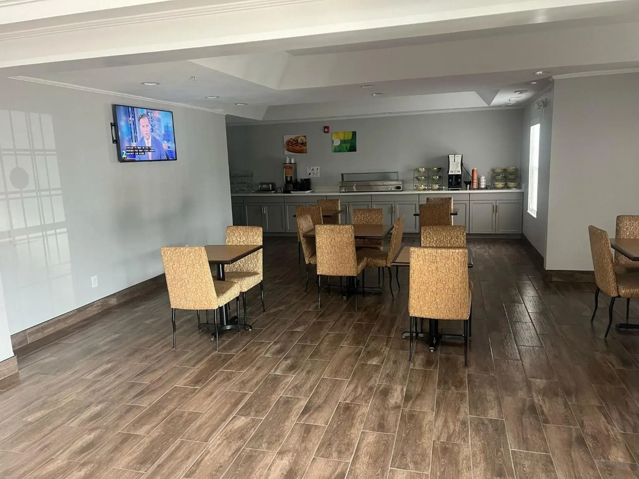 Breakfast in Quality Inn Rome South Breakfast in Quality Inn Rome South