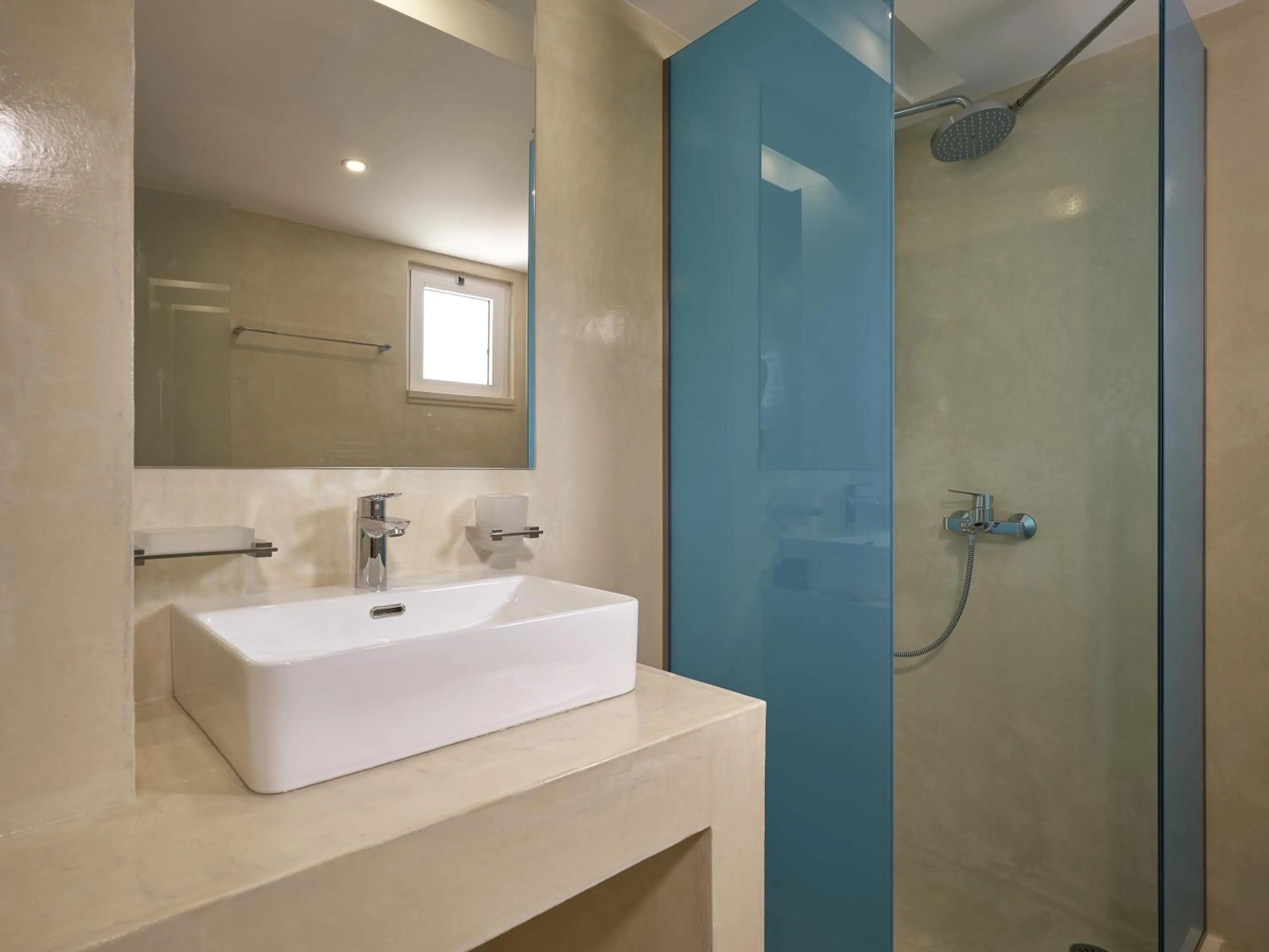 Shower in Koukounaria Hotel & Suites