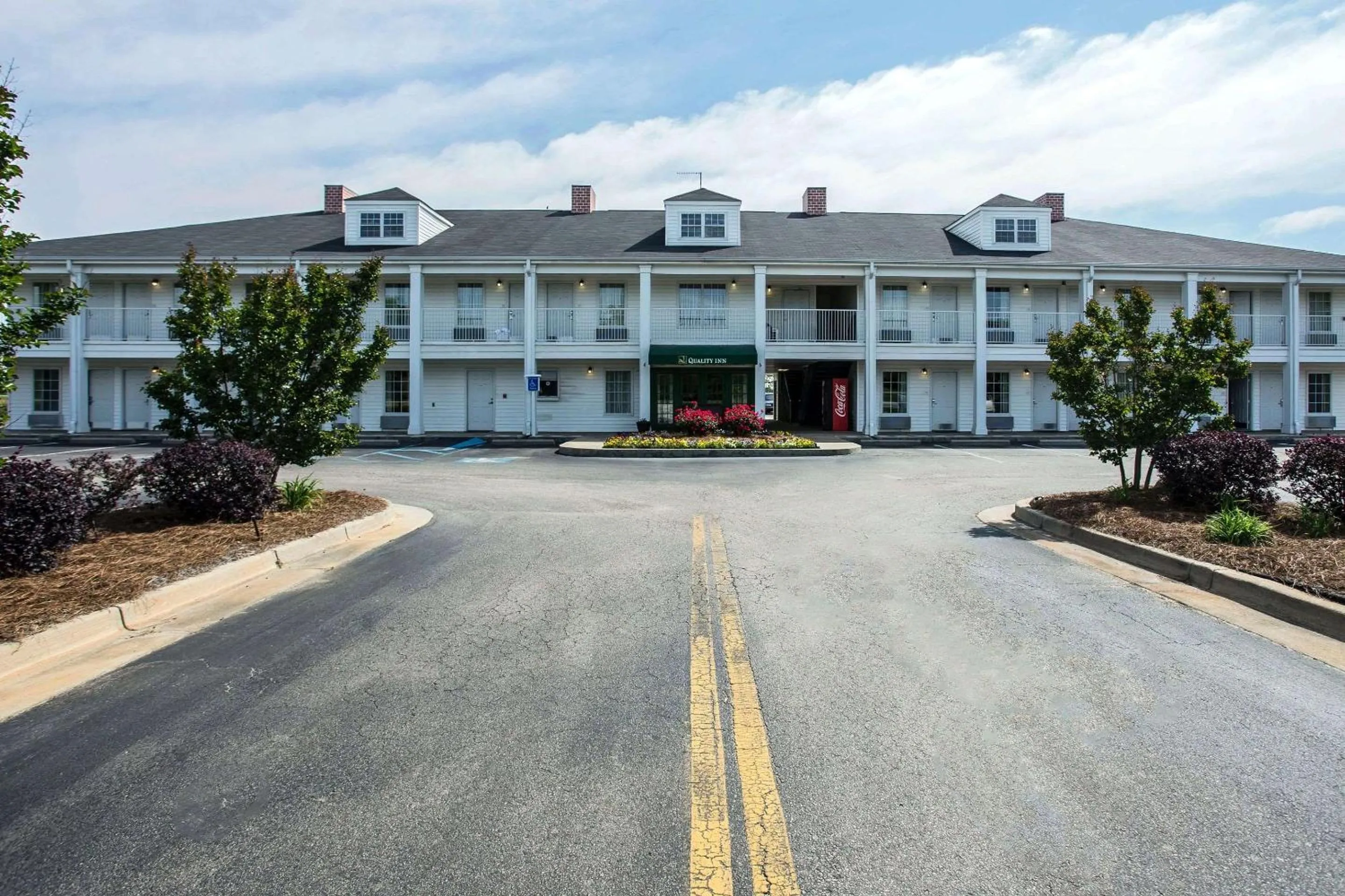 Property building in Quality Inn Waynesboro