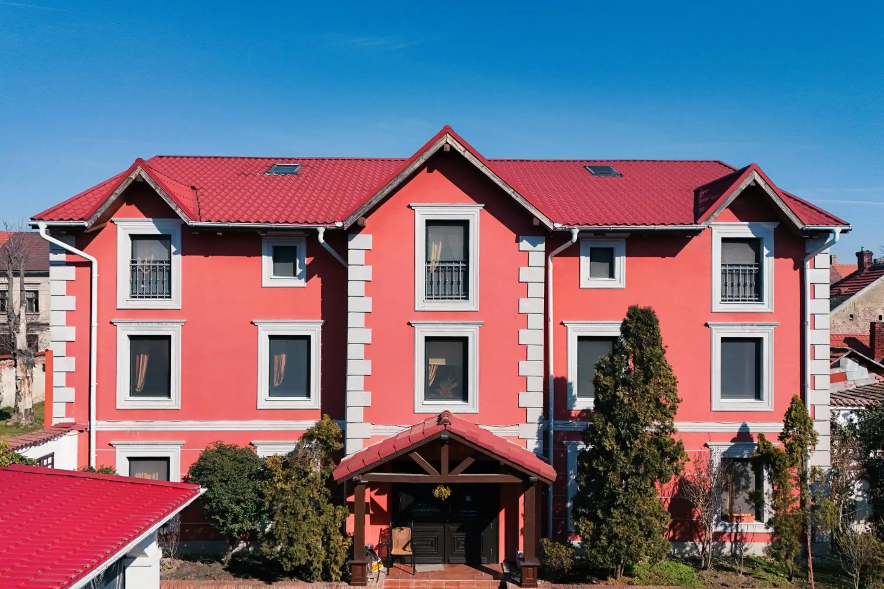 Facade/entrance in Casa del Sole Boutique Hotel Timisoara Facade/entrance in Casa del Sole Boutique Hotel Timisoara