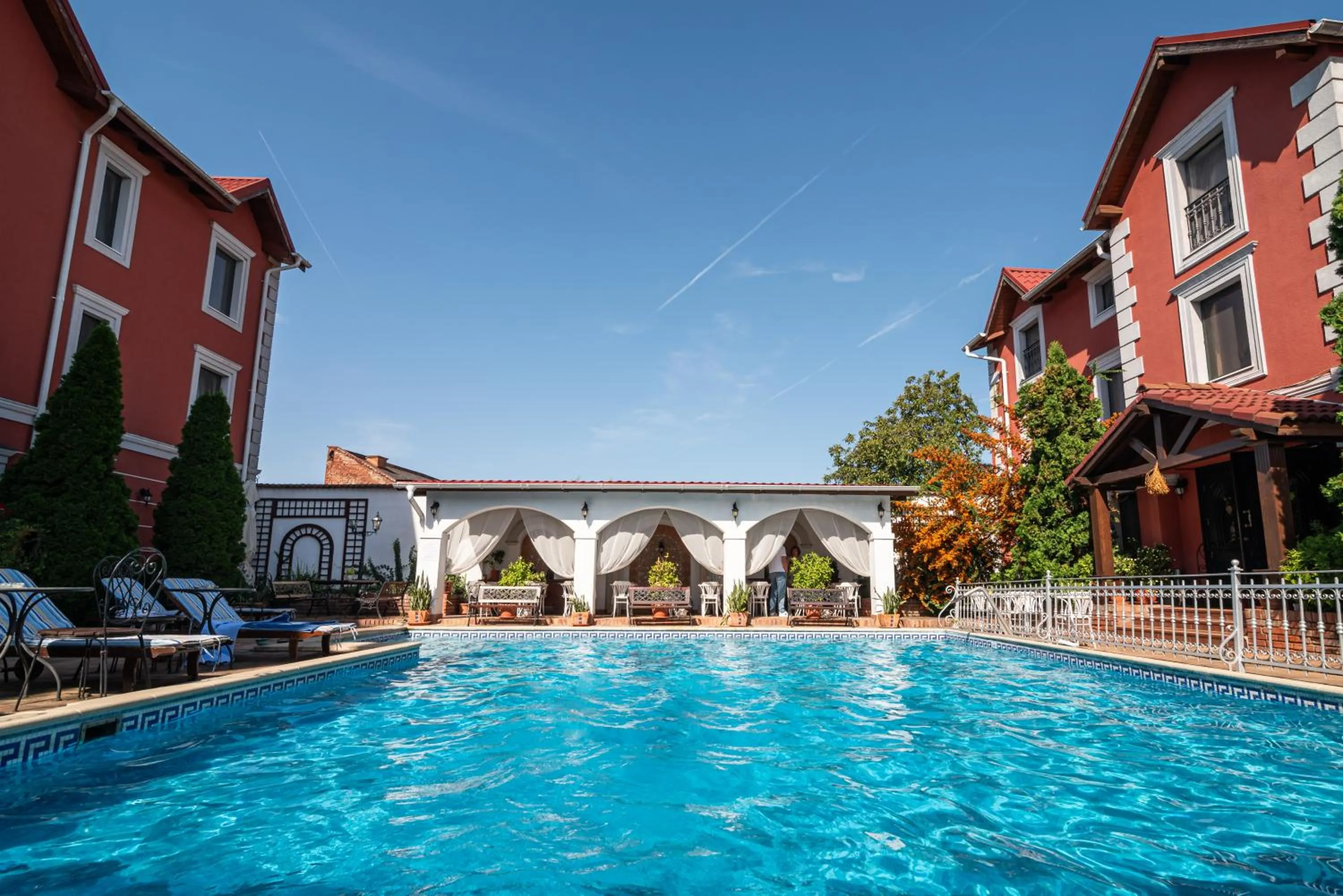 Swimming pool in Casa del Sole Boutique Hotel Timisoara