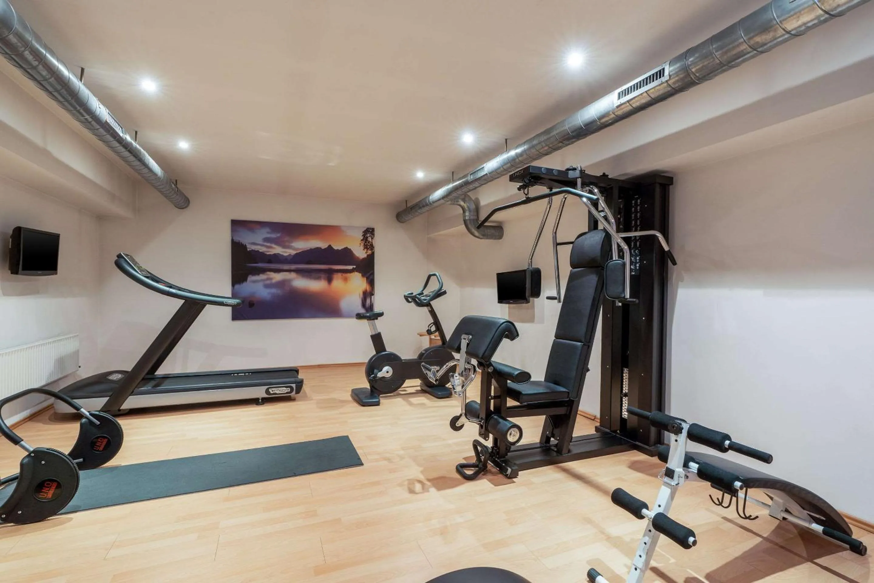 Fitness centre/facilities in Comfort Hotel Atlantic Muenchen Sued
