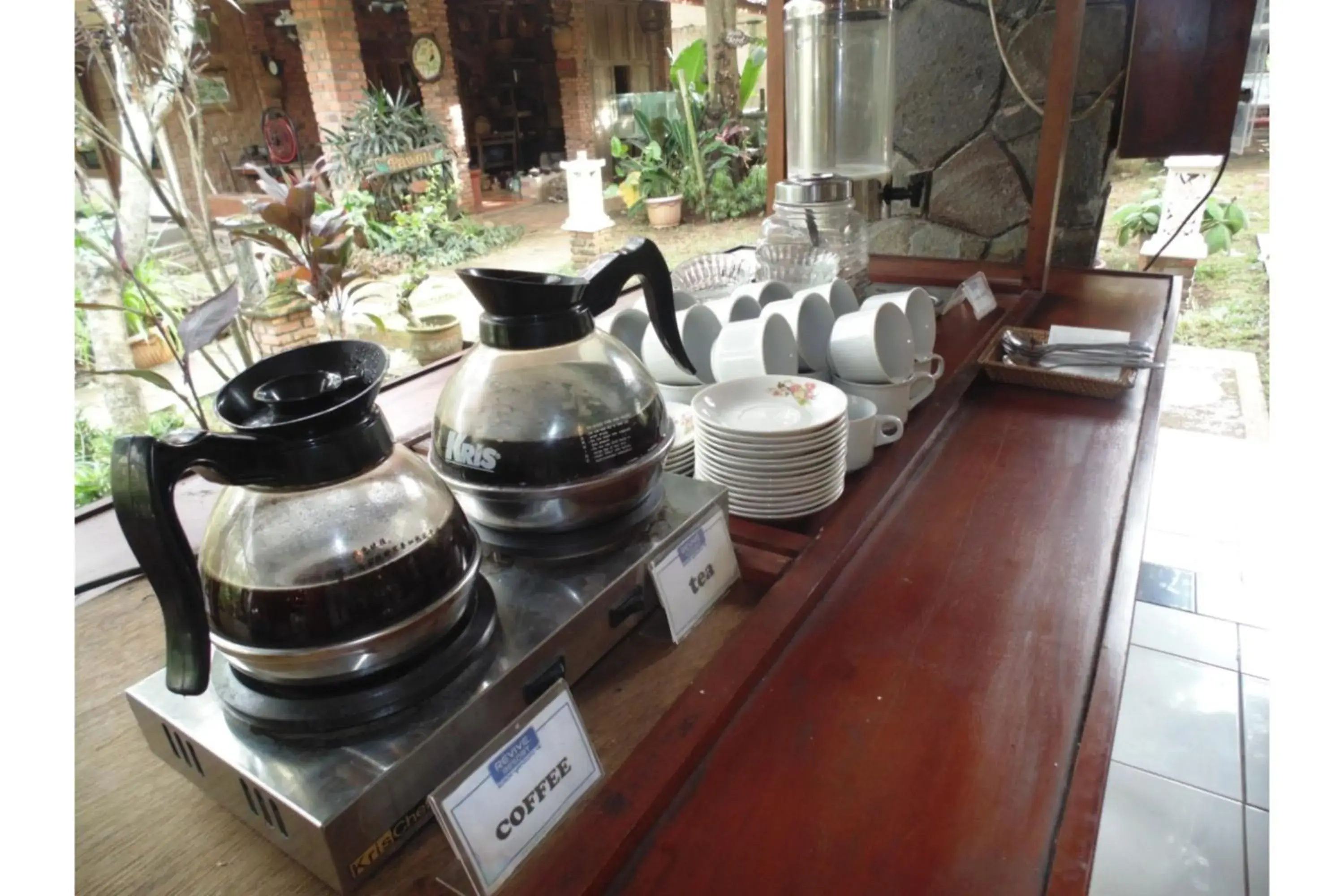 Breakfast in Pendopo 45 Resort Breakfast in Pendopo 45 Resort