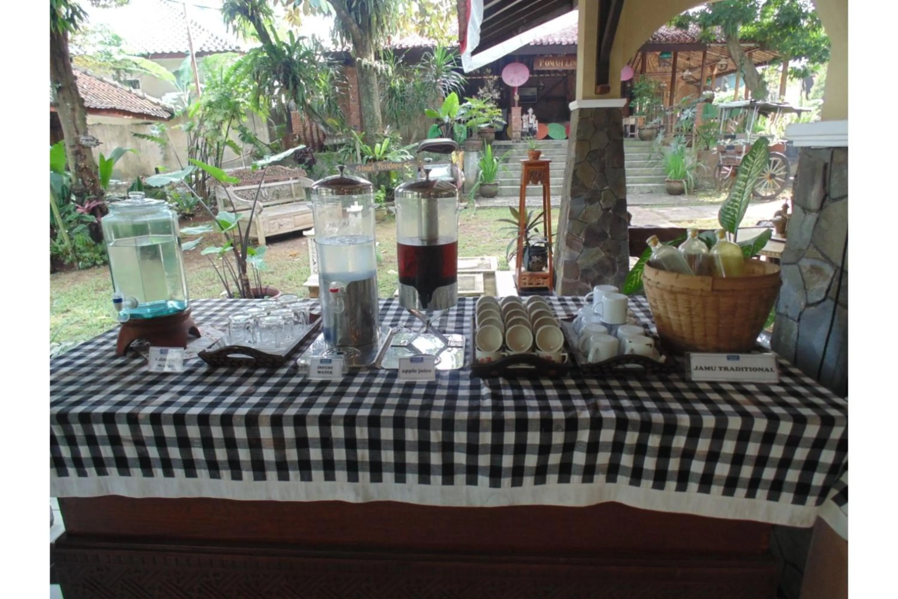 Breakfast in Pendopo 45 Resort