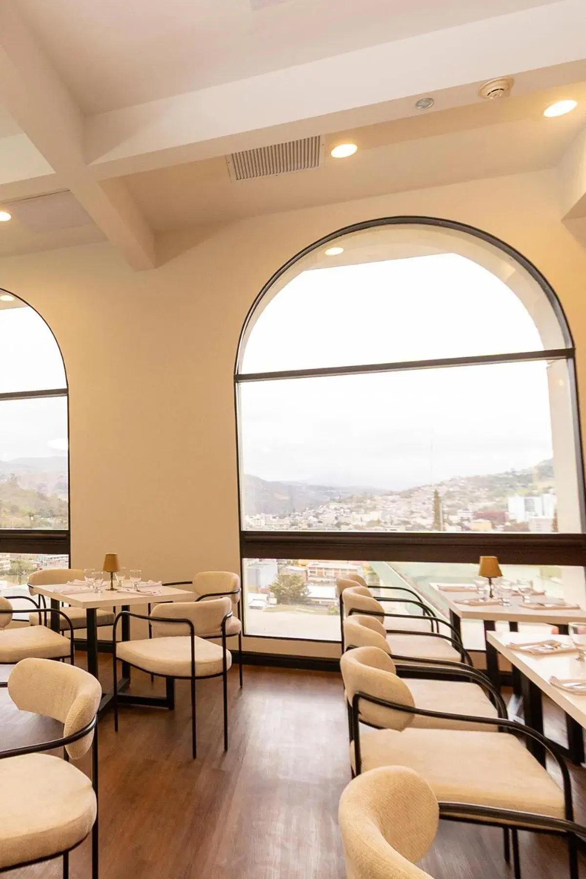 Lounge or bar in Clarion Hotel Real Tegucigalpa Lounge or bar in Clarion Hotel Real Tegucigalpa