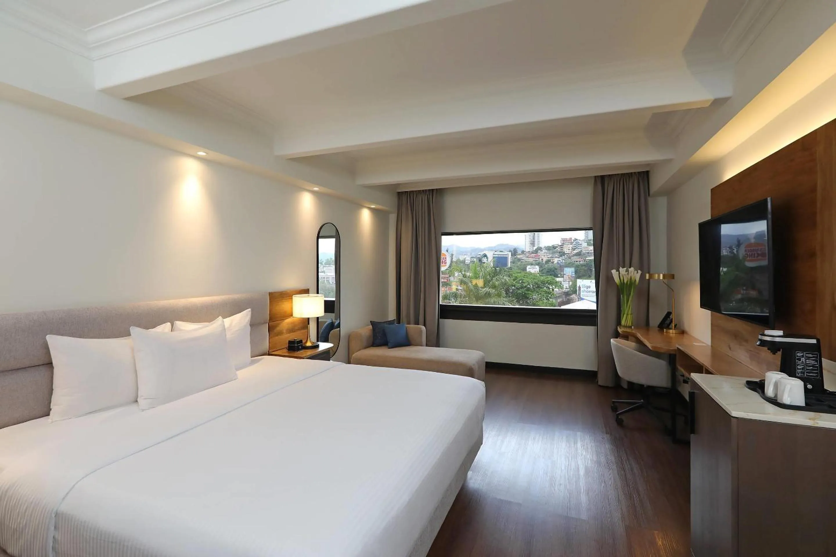 Bedroom, Bed in Clarion Hotel Real Tegucigalpa