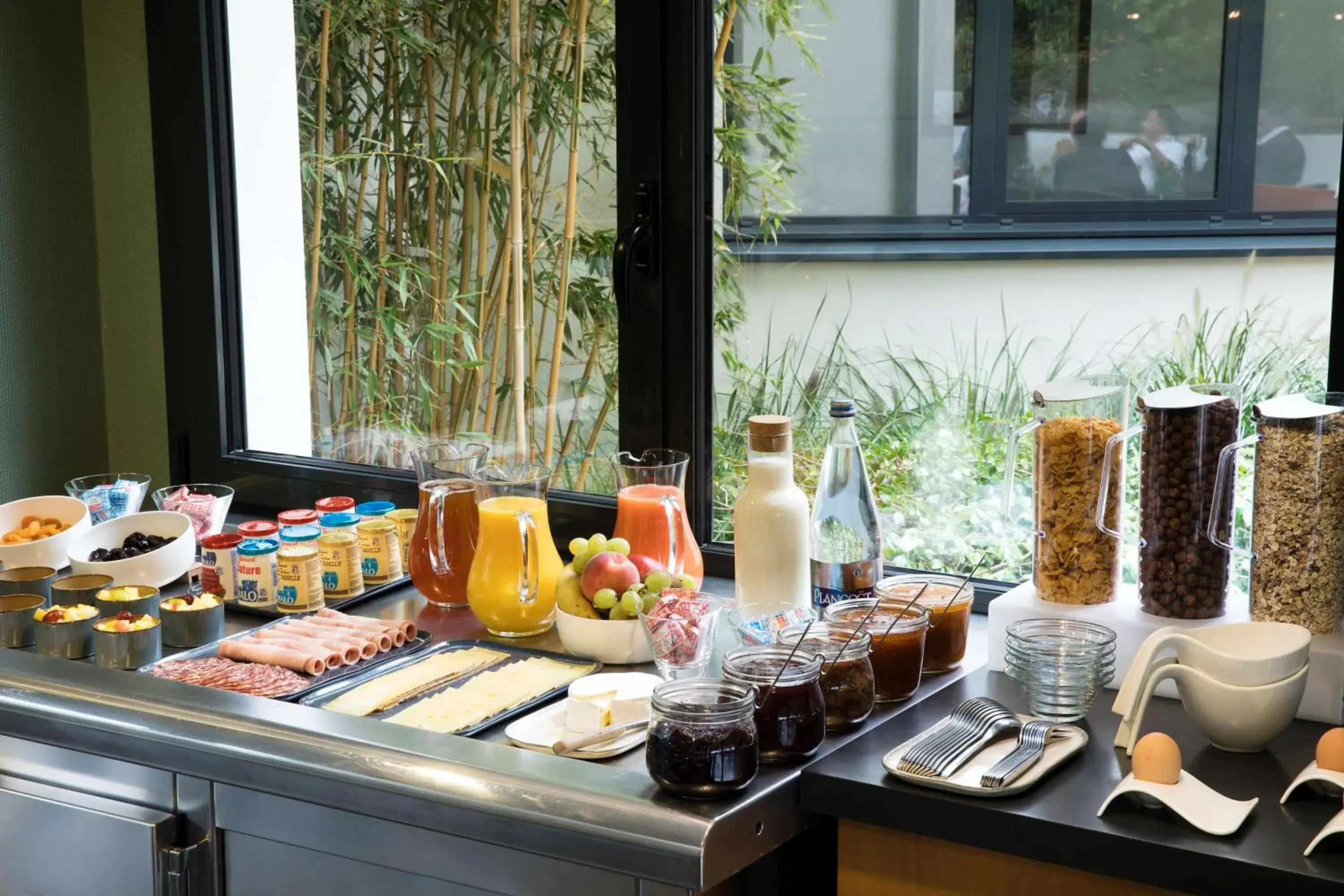 Restaurant/places to eat in Best Western Plus Hotel De La Regate-Erdre Restaurant/places to eat in Best Western Plus Hotel De La Regate-Erdre