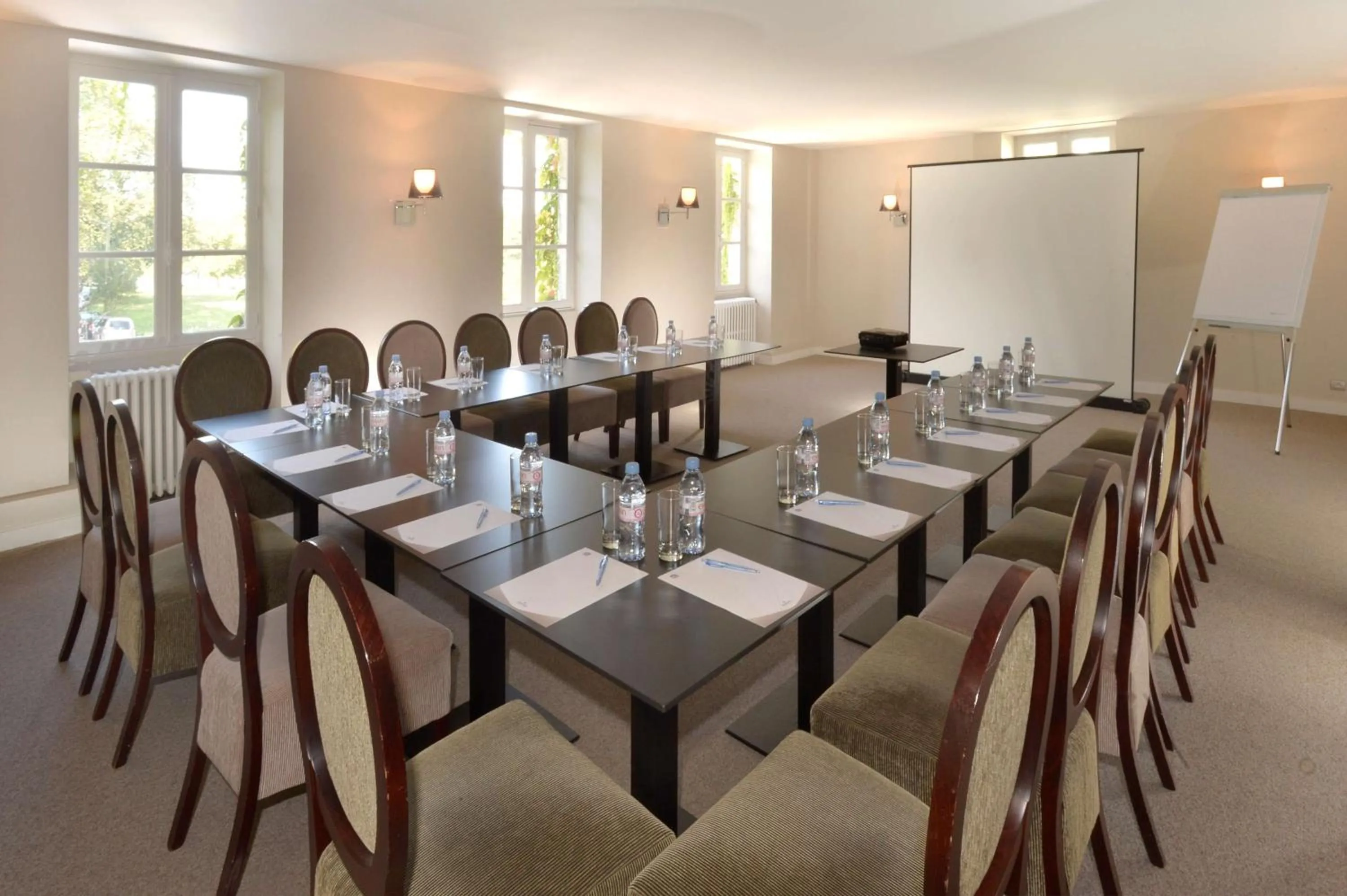 On site in Best Western Plus Hotel De La Regate-Erdre