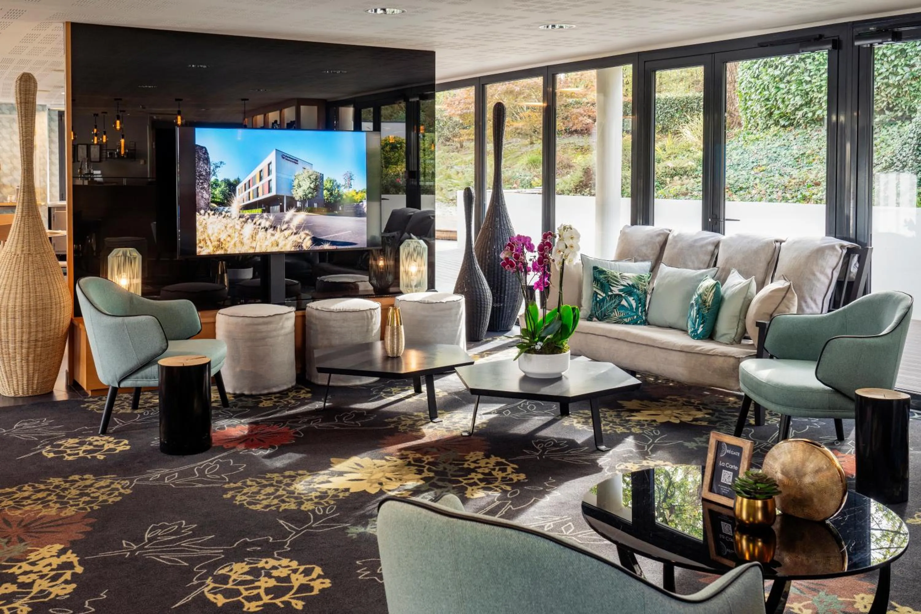 Living room in Best Western Plus Hotel De La Regate-Erdre