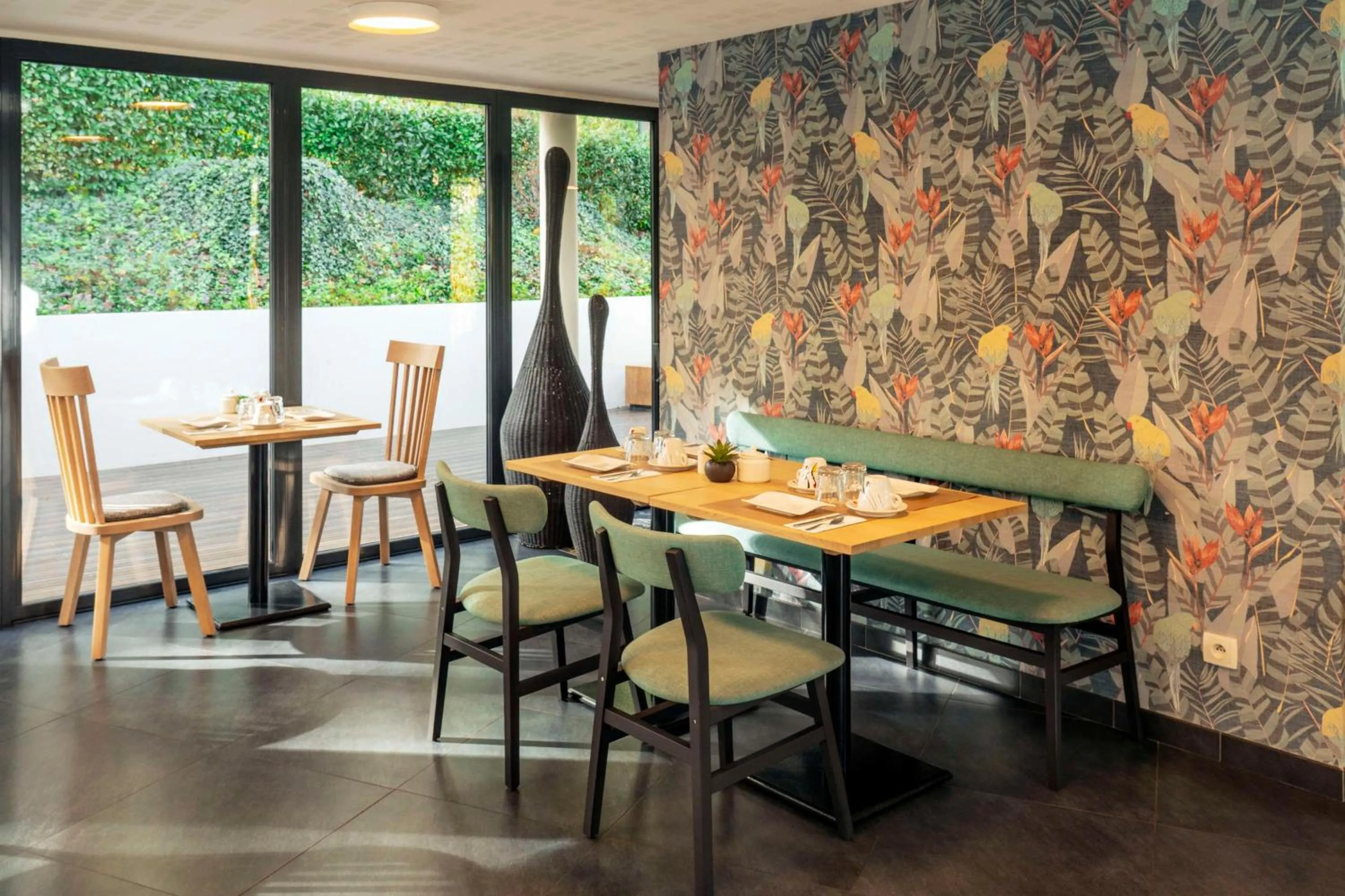 Breakfast in Best Western Plus Hotel De La Regate-Erdre